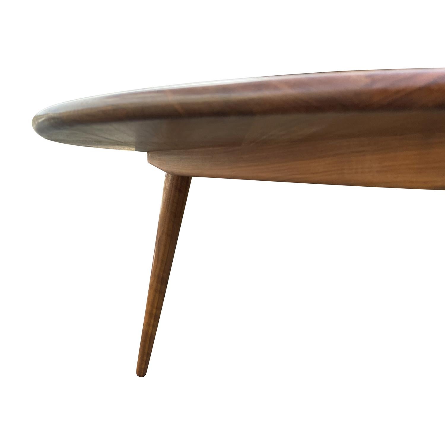 20ième siècle Table basse danoise du 20e siècle en noyer de Carl Hansen & Søn par Hans J. Wegner en vente