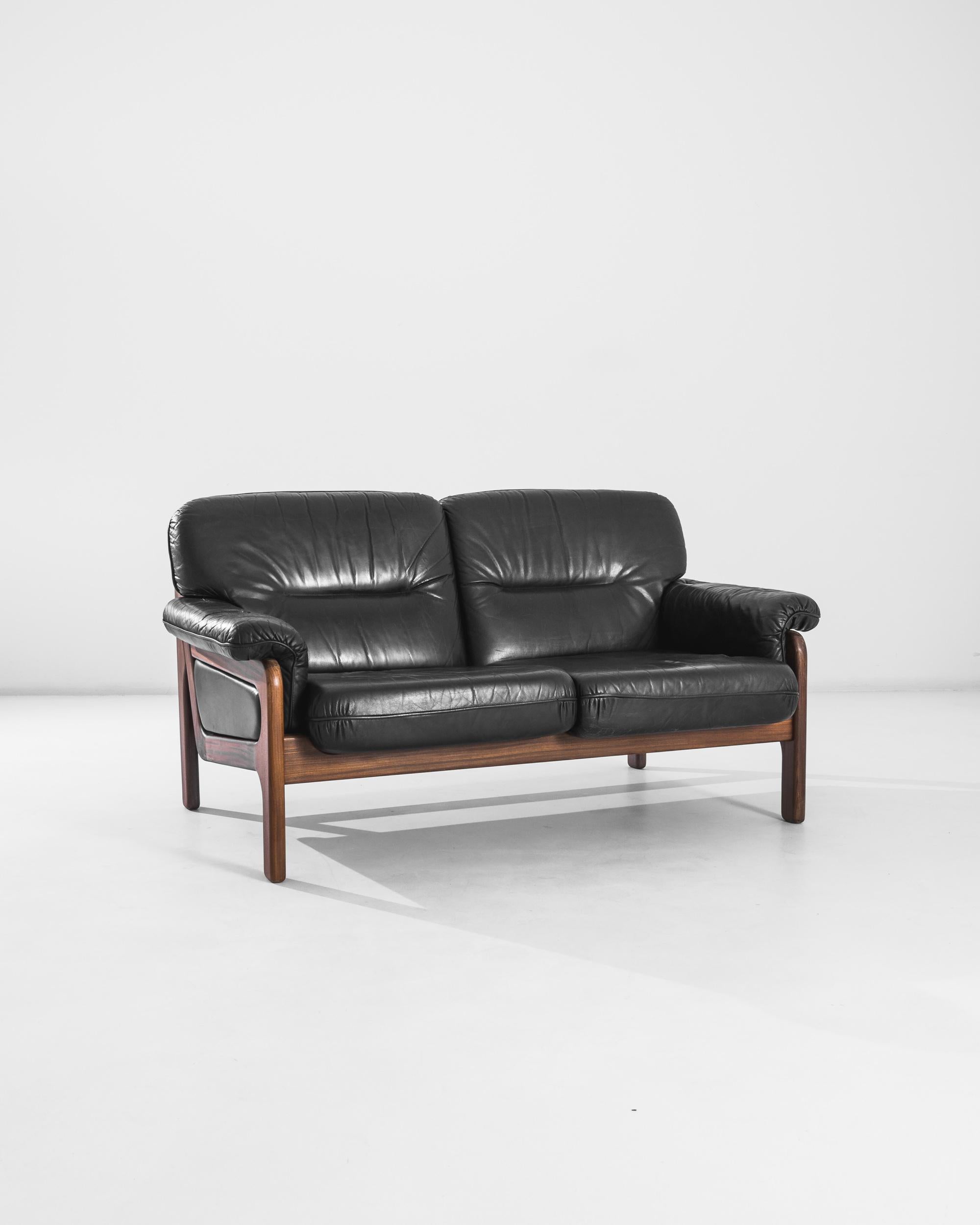 Scandinavian Modern 20th Century Danish Leather Sofa For Sale