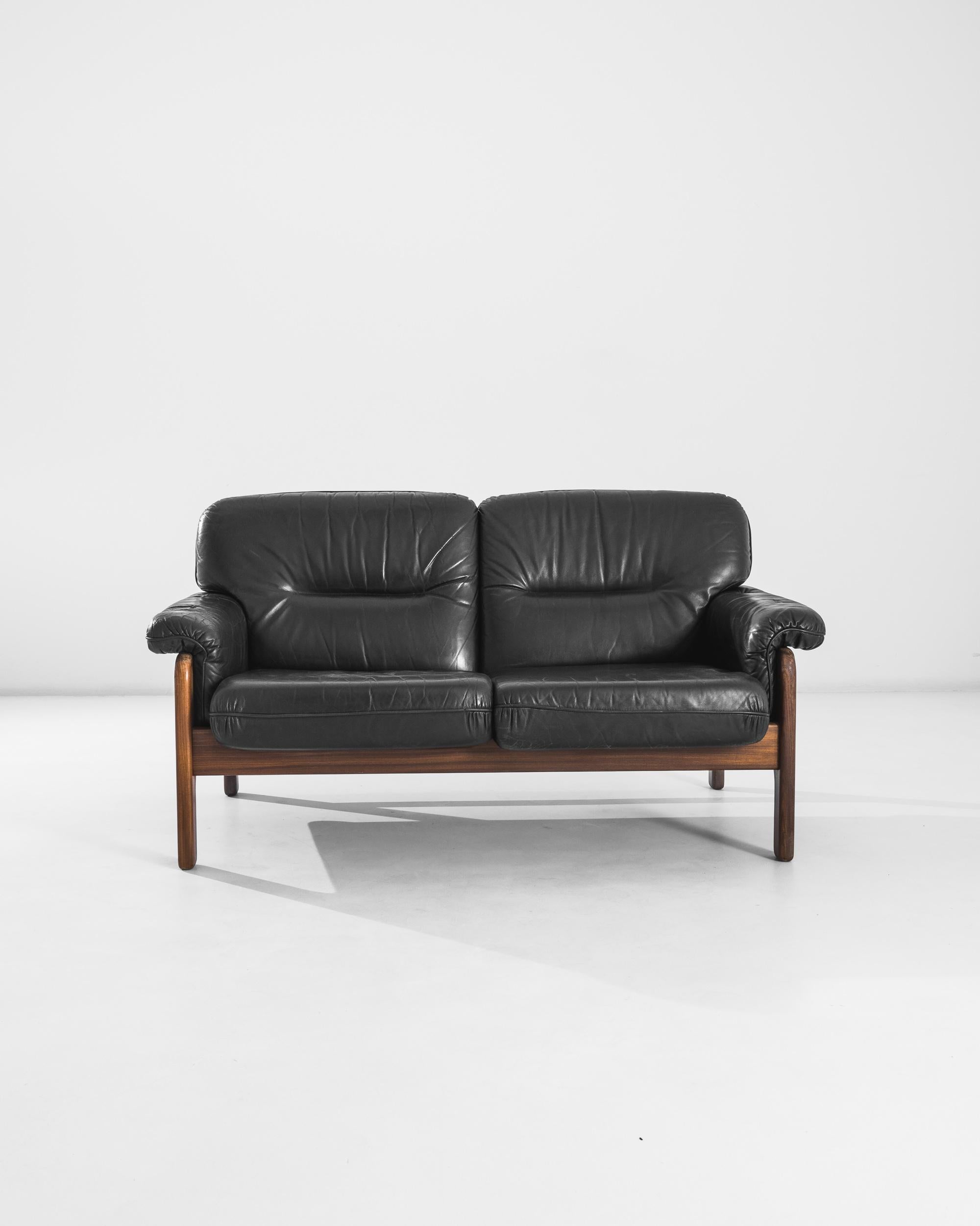 20th Century Danish Leather Sofa For Sale 2