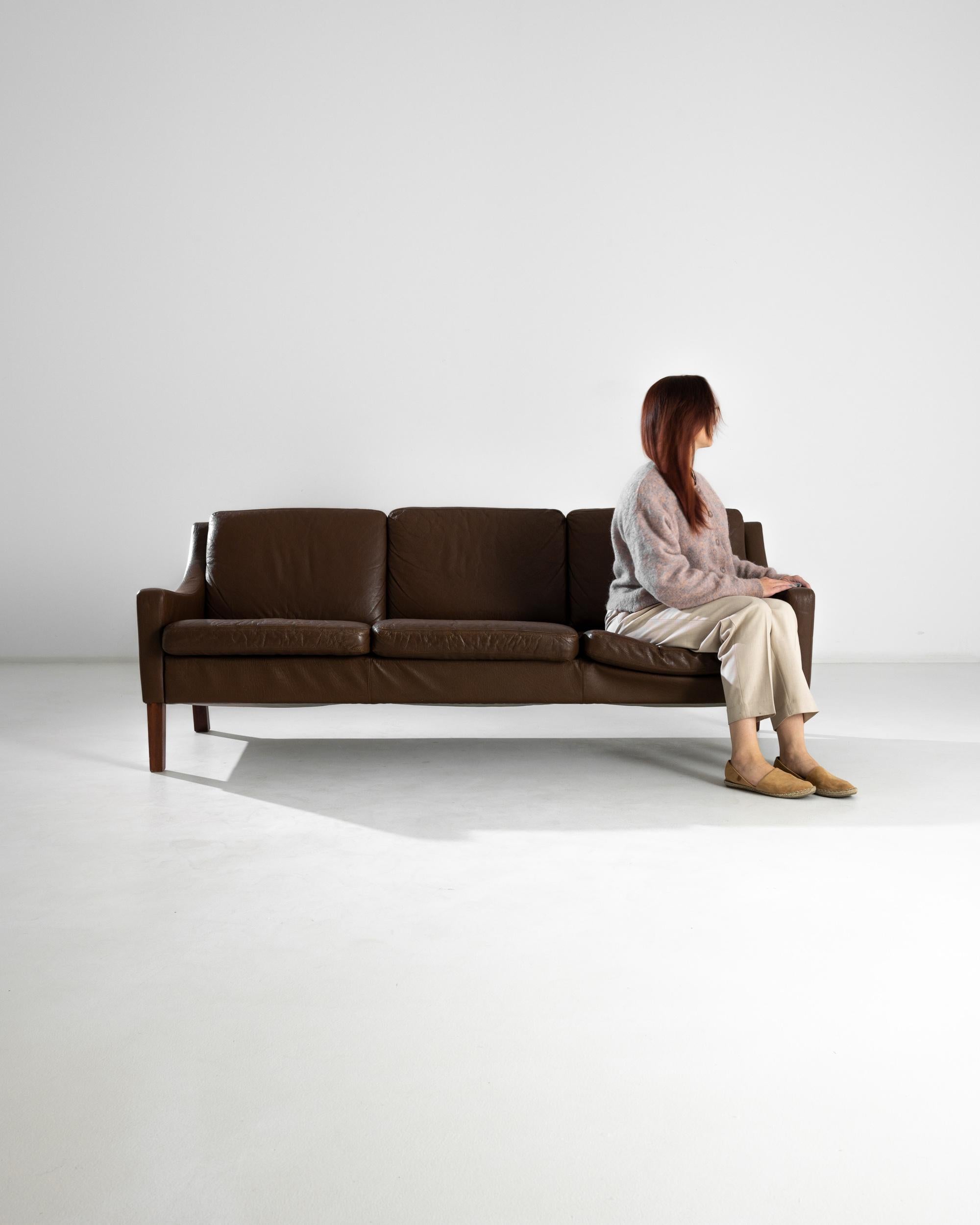 20th Century Danish Leather Sofa For Sale 2
