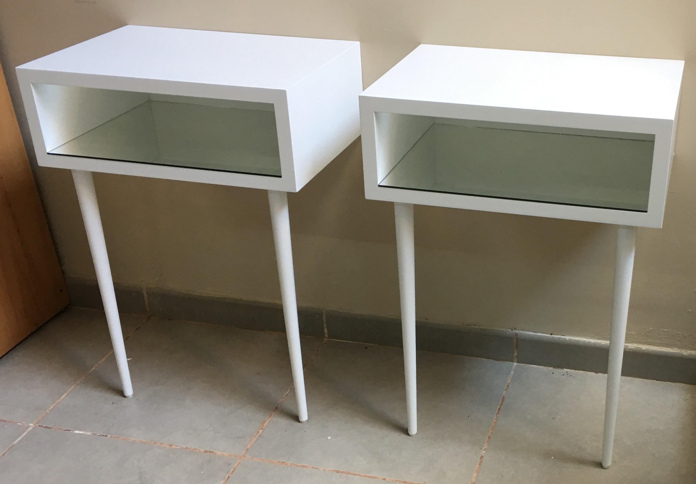 Polished 20th Century Danish Midcentury White Modern-Style Nightstands, a Pair For Sale