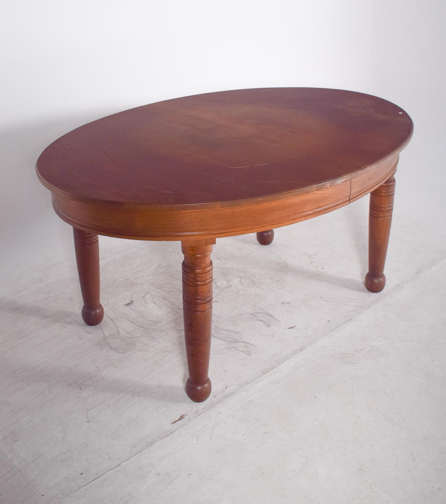 20th Century Danish Oval Oak Dining Table For Sale 2