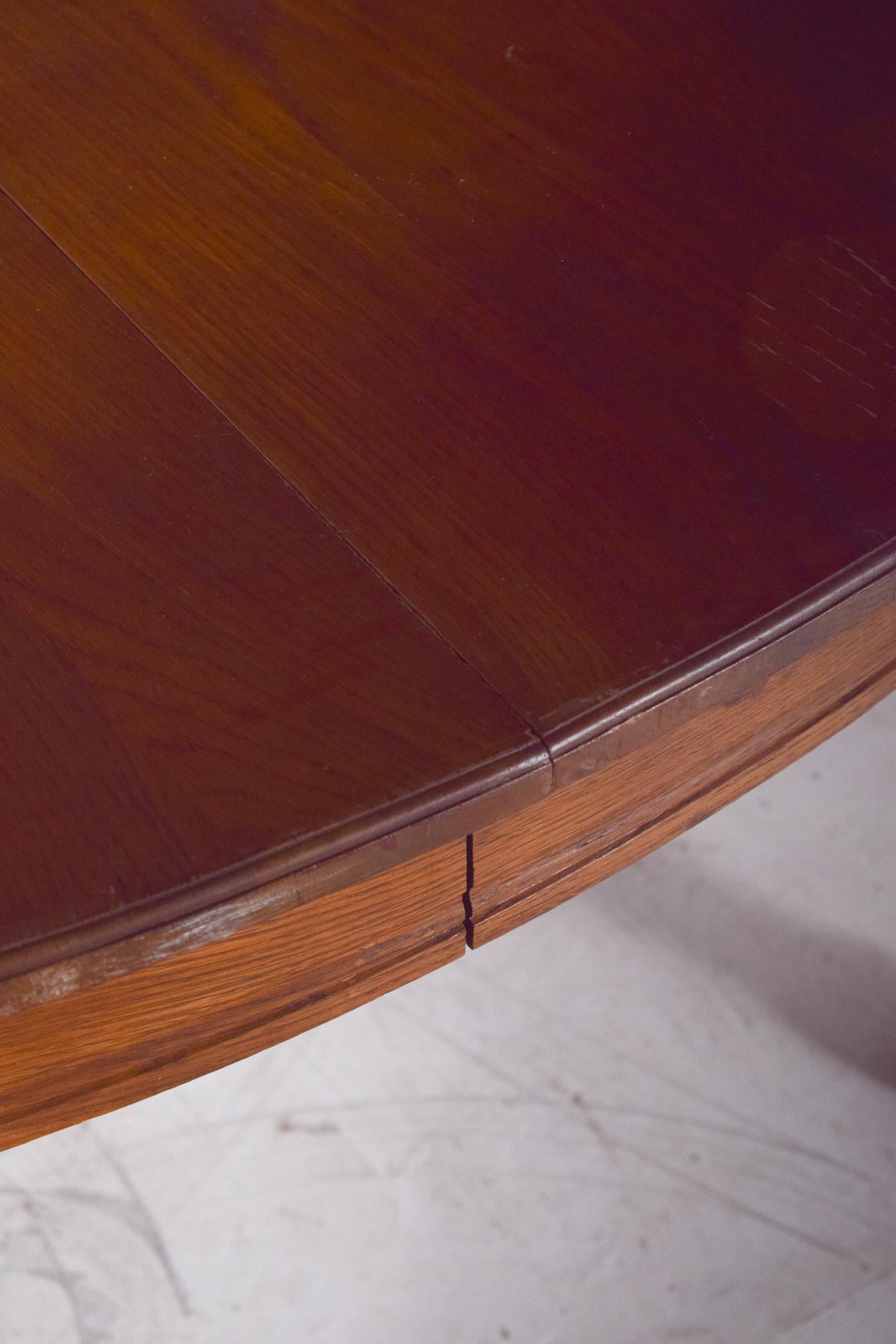 20th Century Danish Oval Oak Dining Table For Sale 5