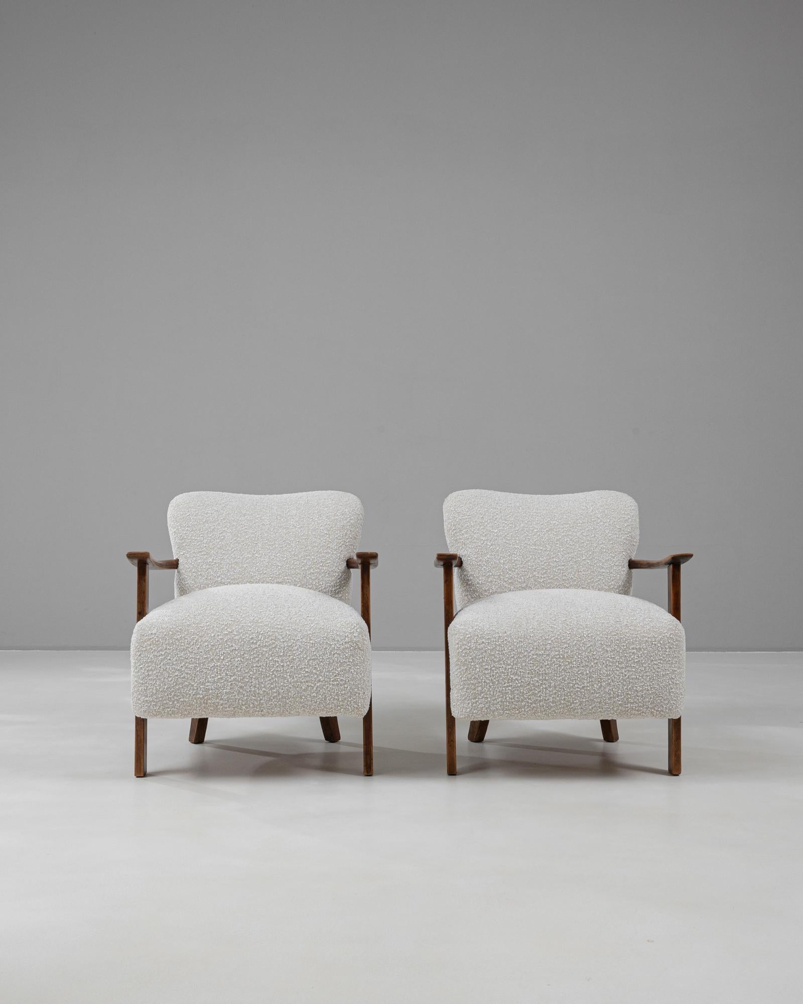Paire de fauteuils rembourrés danois du 20e siècle Bon état - En vente à High Point, NC