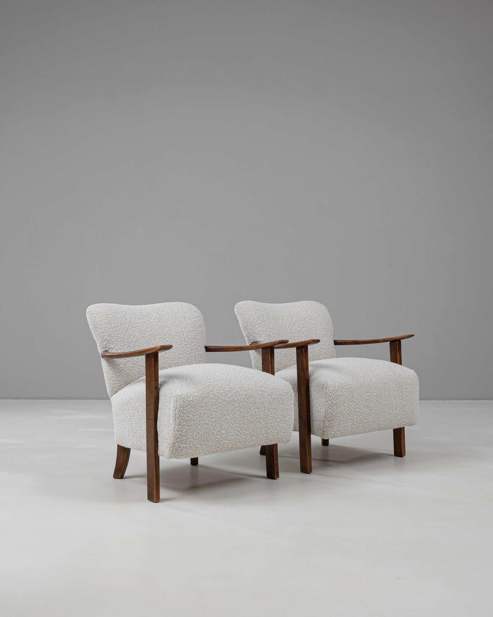 Tissu d'ameublement Paire de fauteuils rembourrés danois du 20e siècle en vente