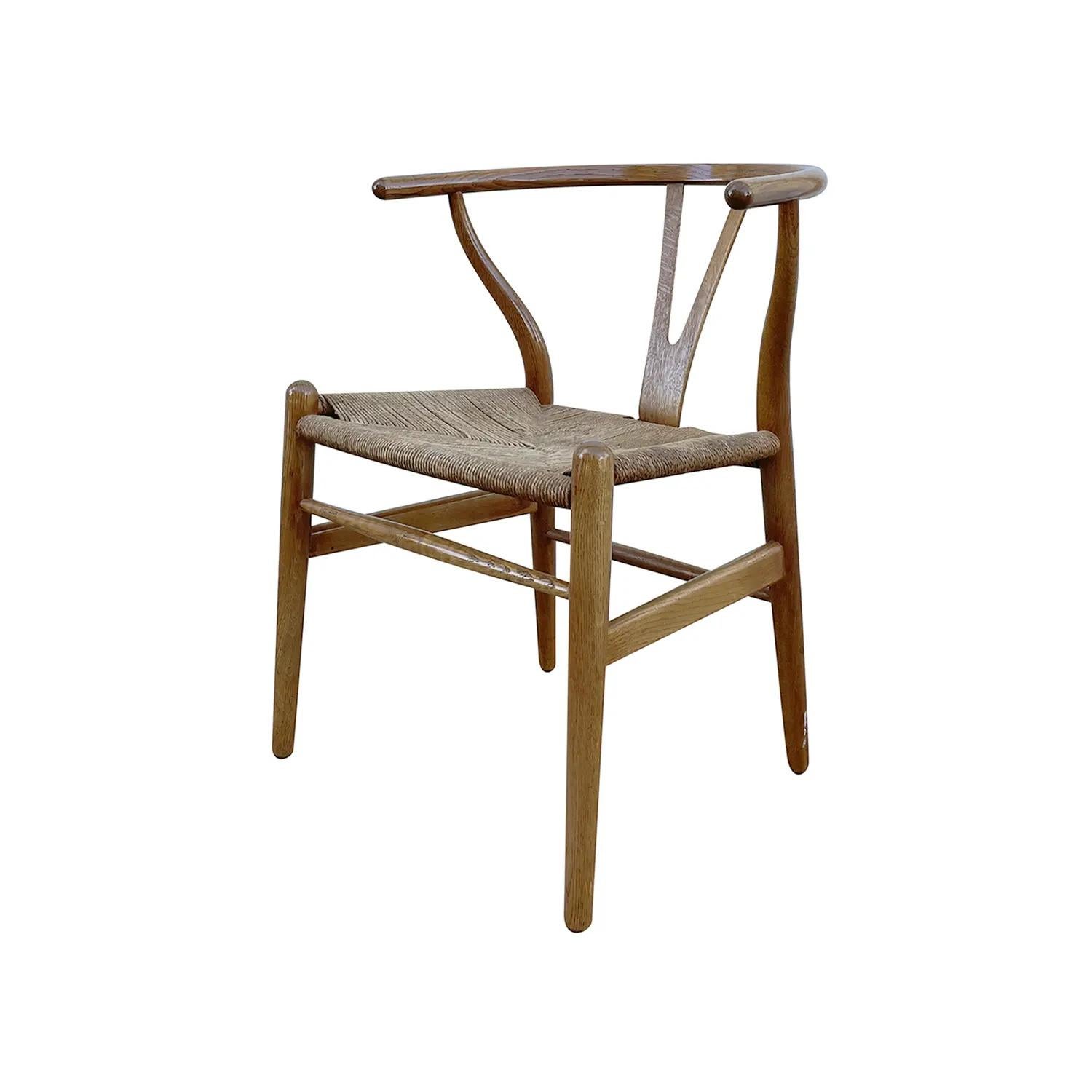 20th Century Danish Set of Three Carl Hansen & Søn Y Chairs by Hans J. Wegner For Sale 1