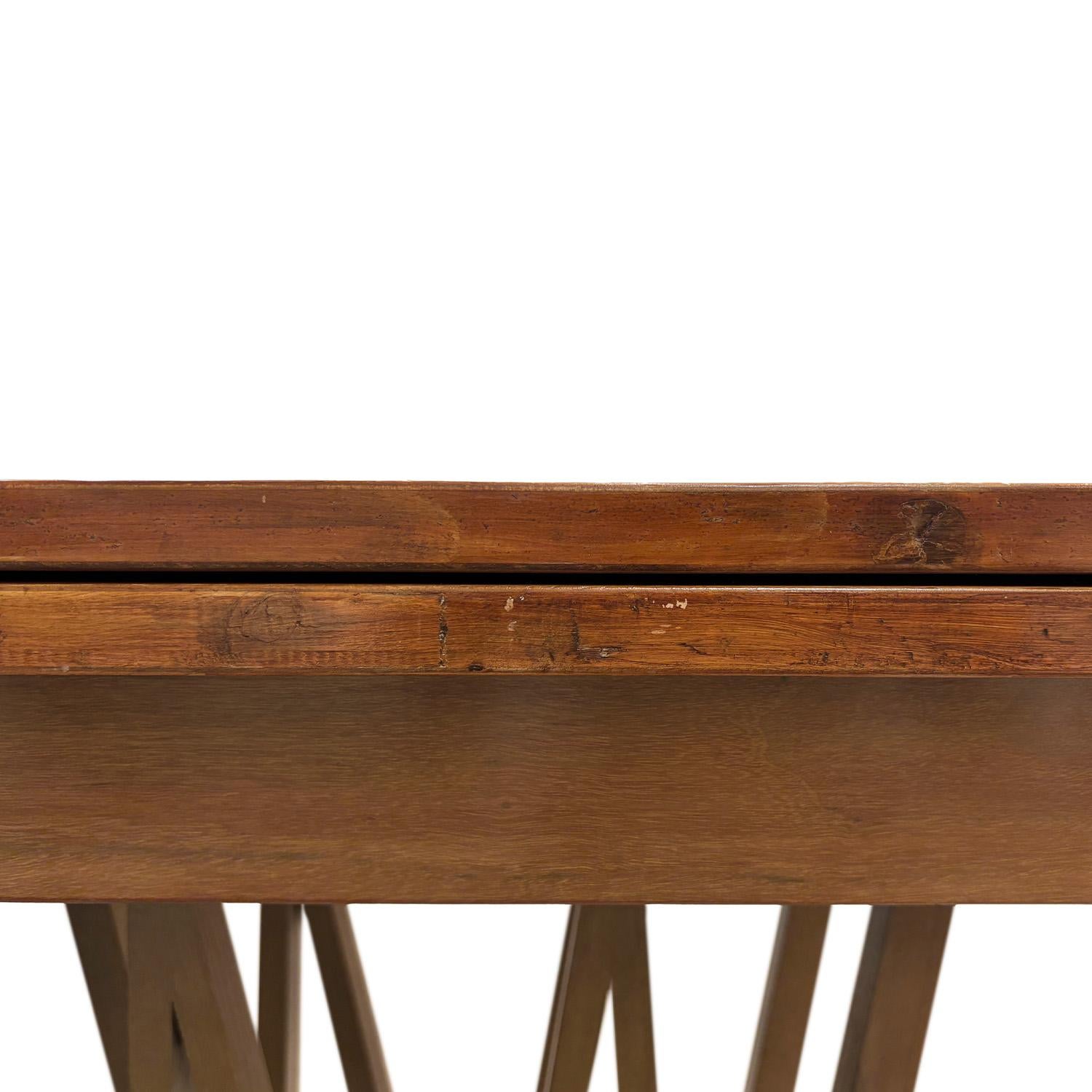 Table de salle à manger, table d'appoint en noyer pliante du 20e siècle, danoise, vintage et sculpturale en vente 1