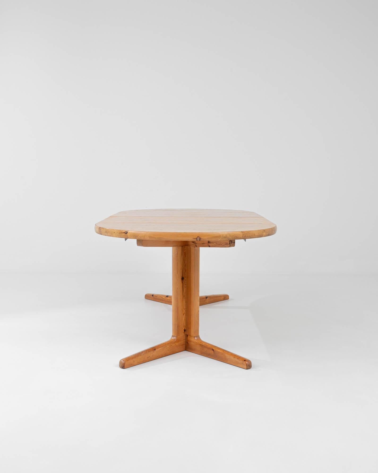 20th Century Danish Wooden Dining Table By Rainer Daumiller For Sale 4
