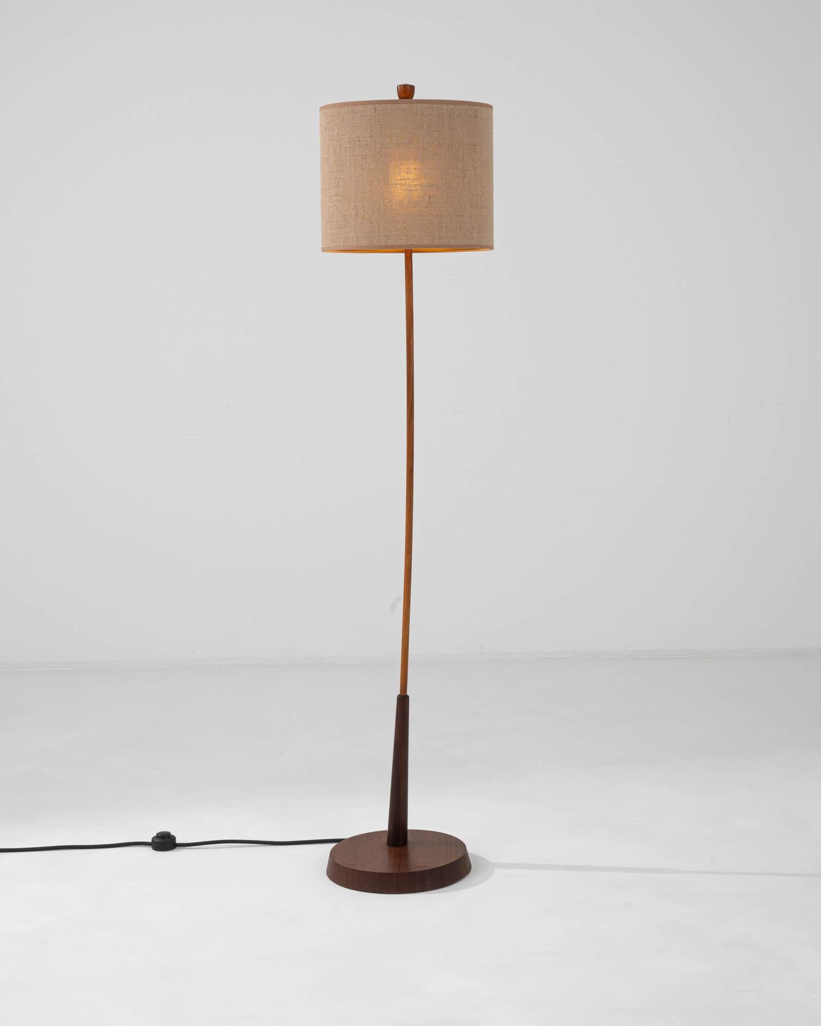 20th Century Danish Wooden Floor Lamp In Good Condition For Sale In High Point, NC