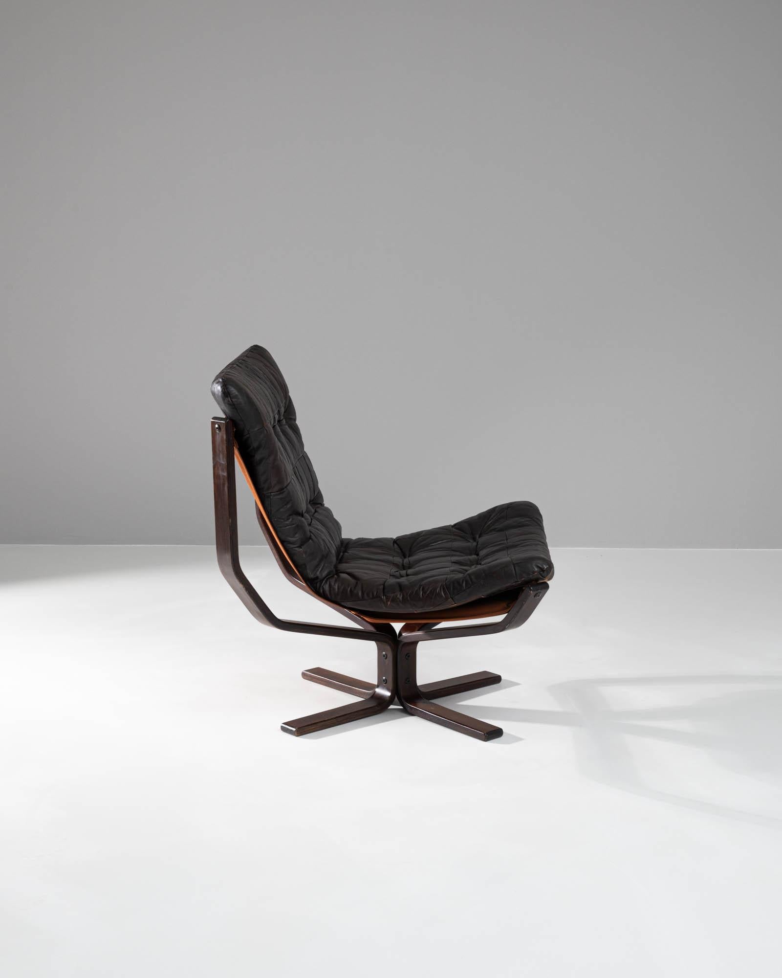 20th Century Danish Wooden & Leather Chair 2
