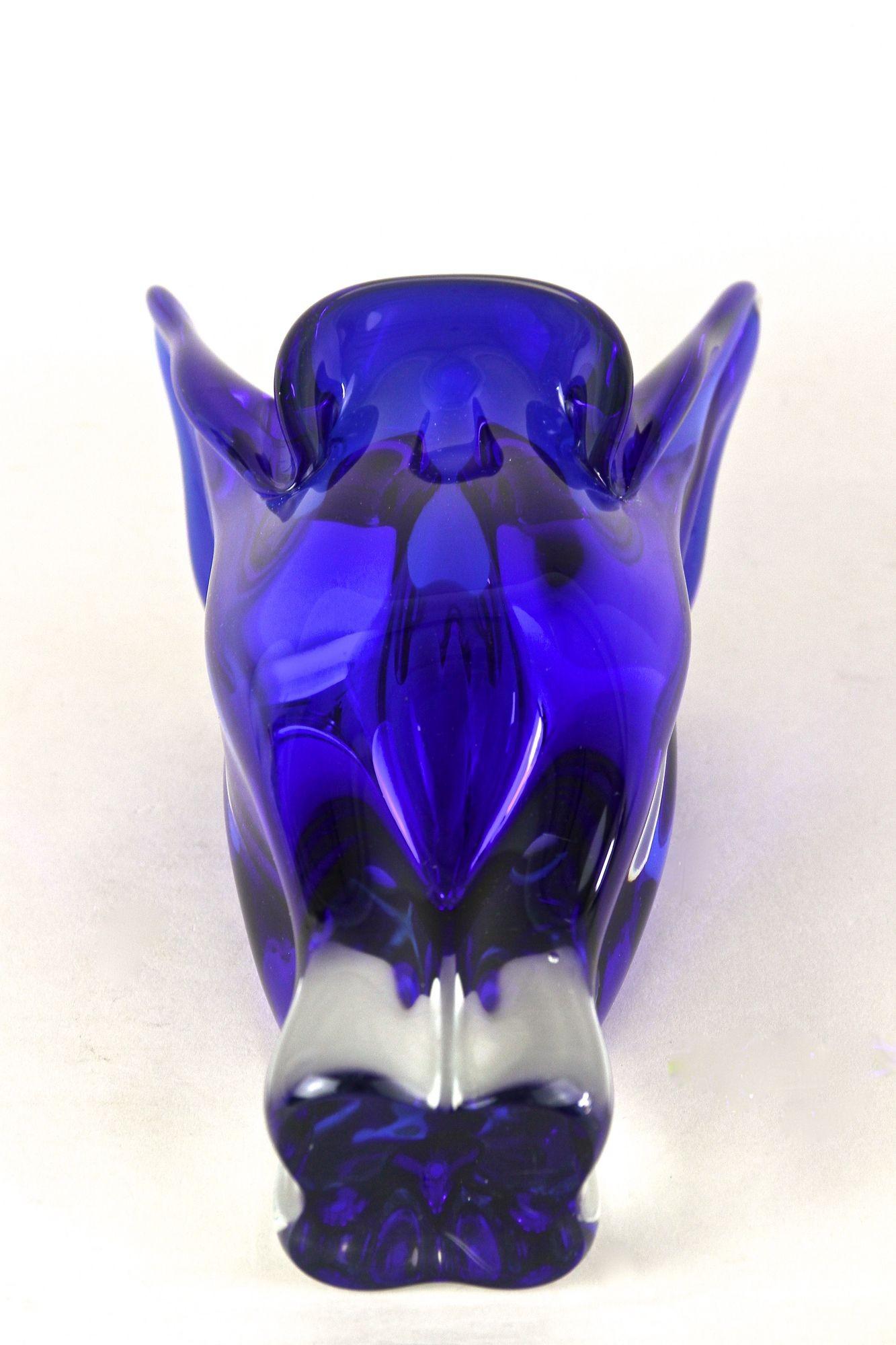 Vaso in vetro di Murano del XX secolo di colore blu scuro, Sommerso Murano, Italia 1960/70 ca. in vendita 4