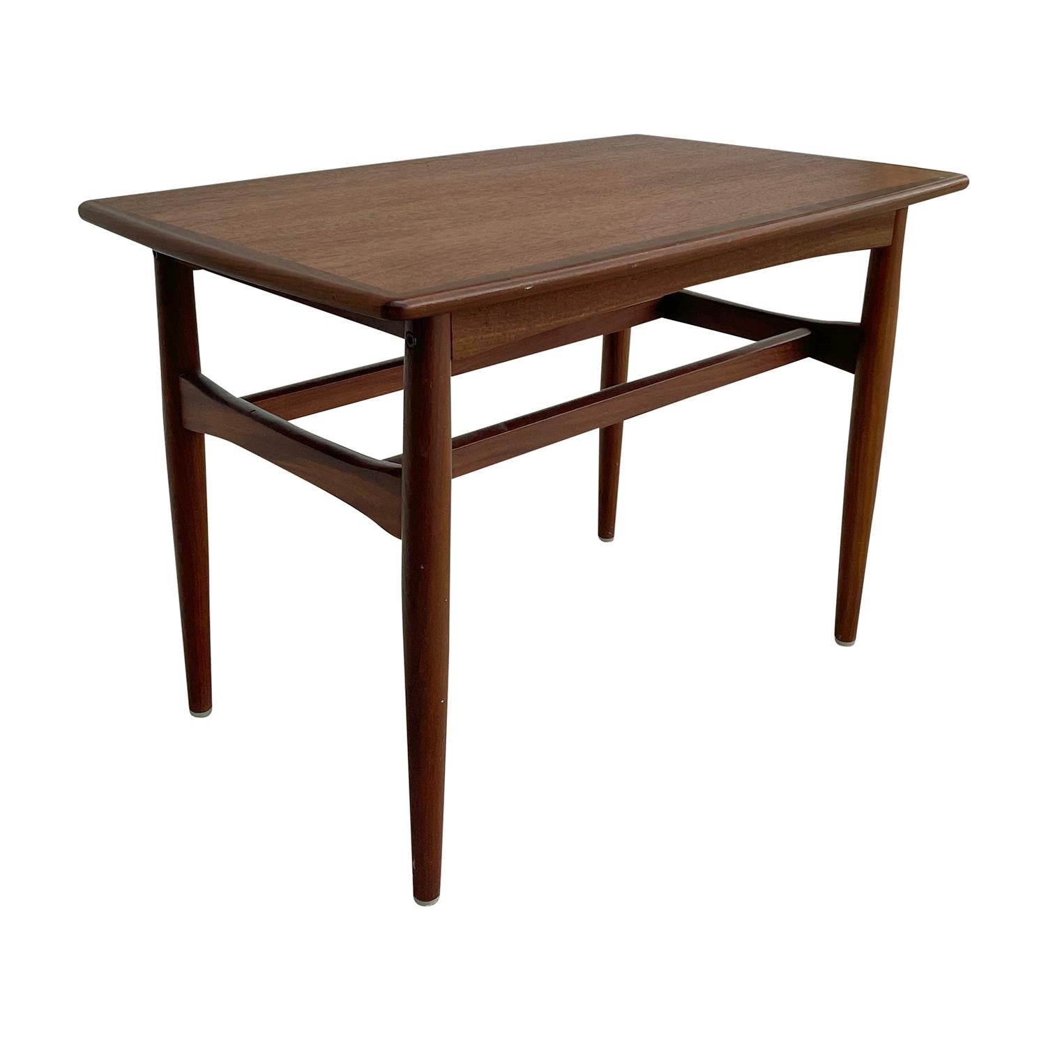 20th Century Danish Vintage Sofa Table - Scandinavian Teakwood Side Table In Good Condition For Sale In West Palm Beach, FL