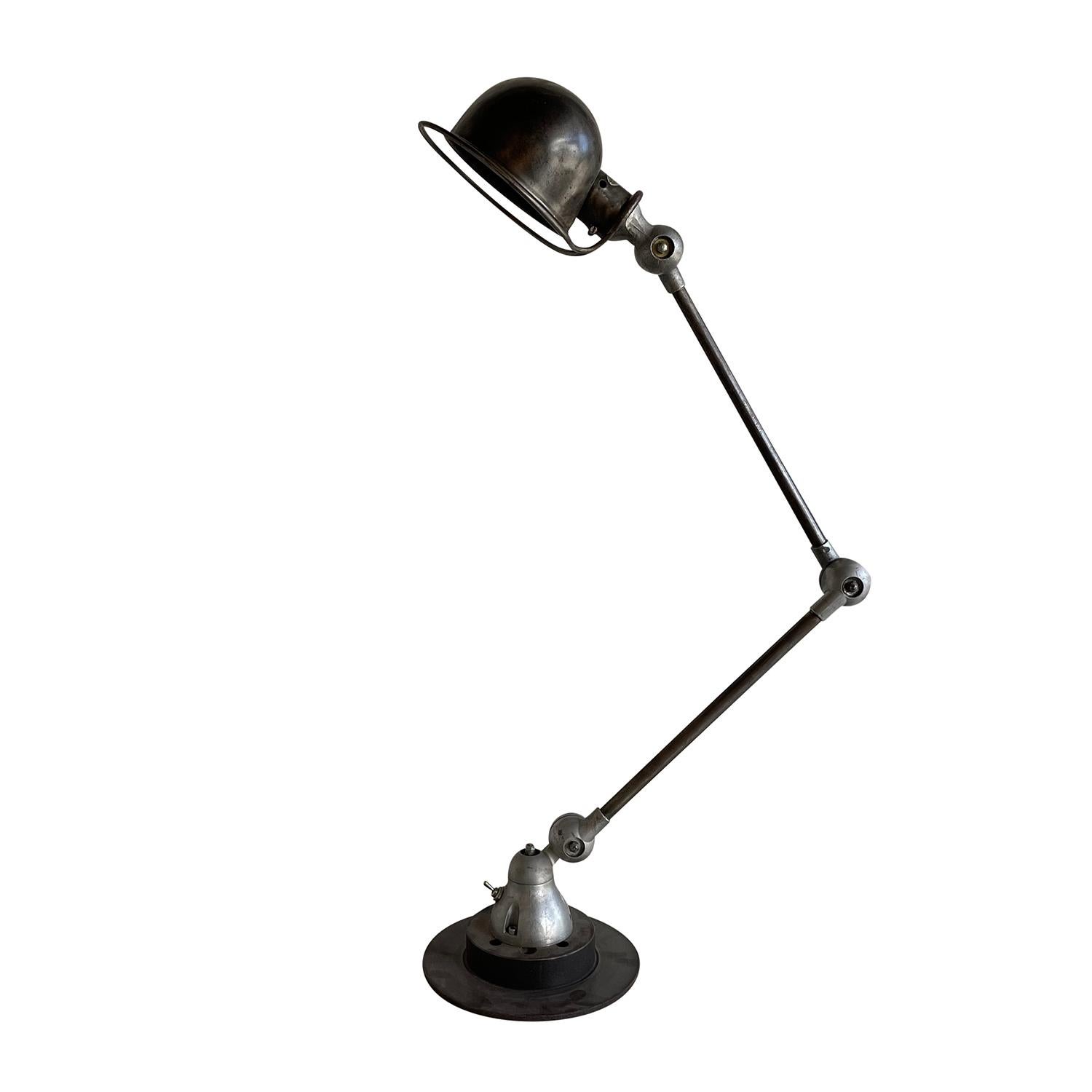 Mid-Century Modern 20th Century Dark-Grey French Jielde Metal Desk Lamp by Jean Louis Domecq For Sale