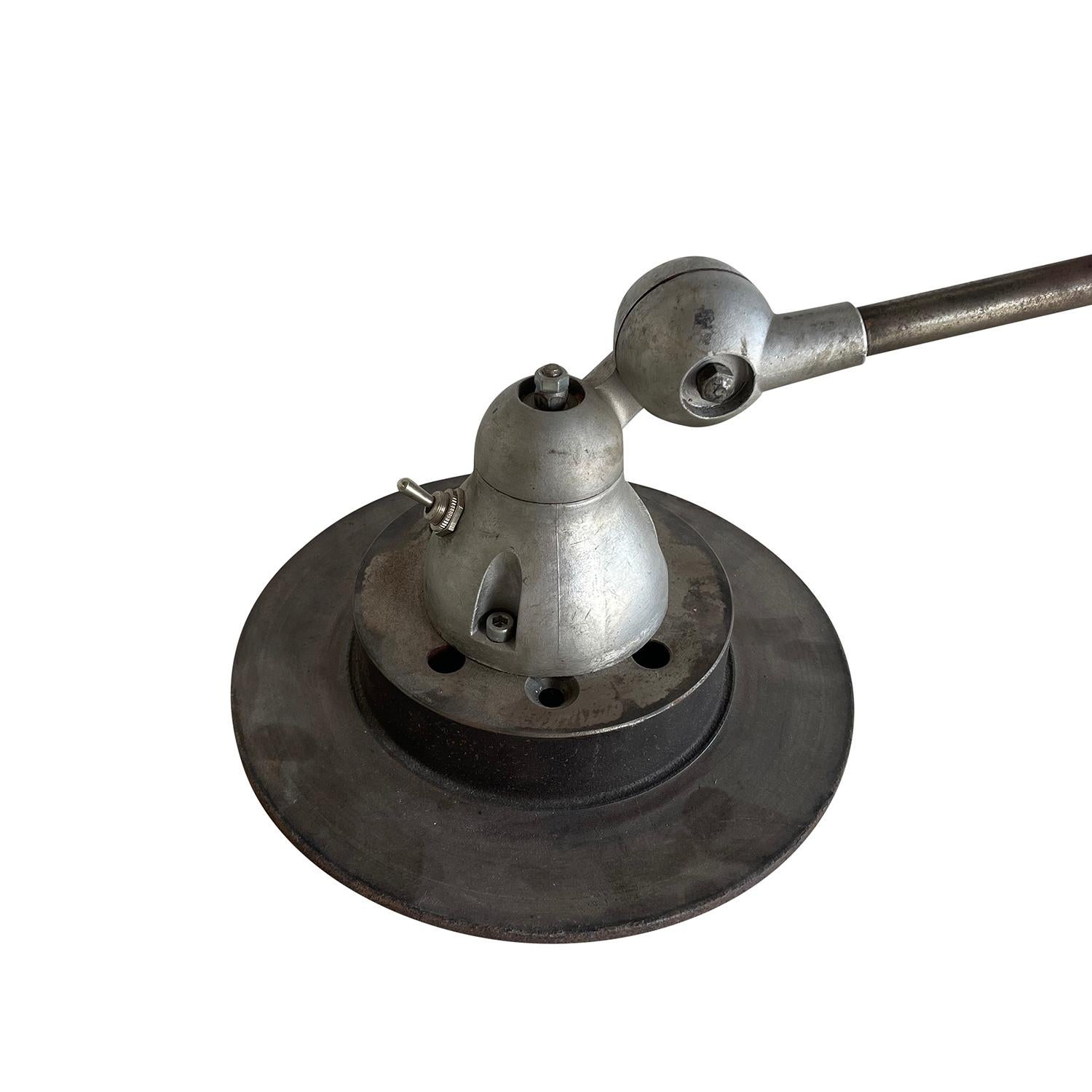 20th Century Dark-Grey French Jielde Metal Desk Lamp by Jean Louis Domecq For Sale 1
