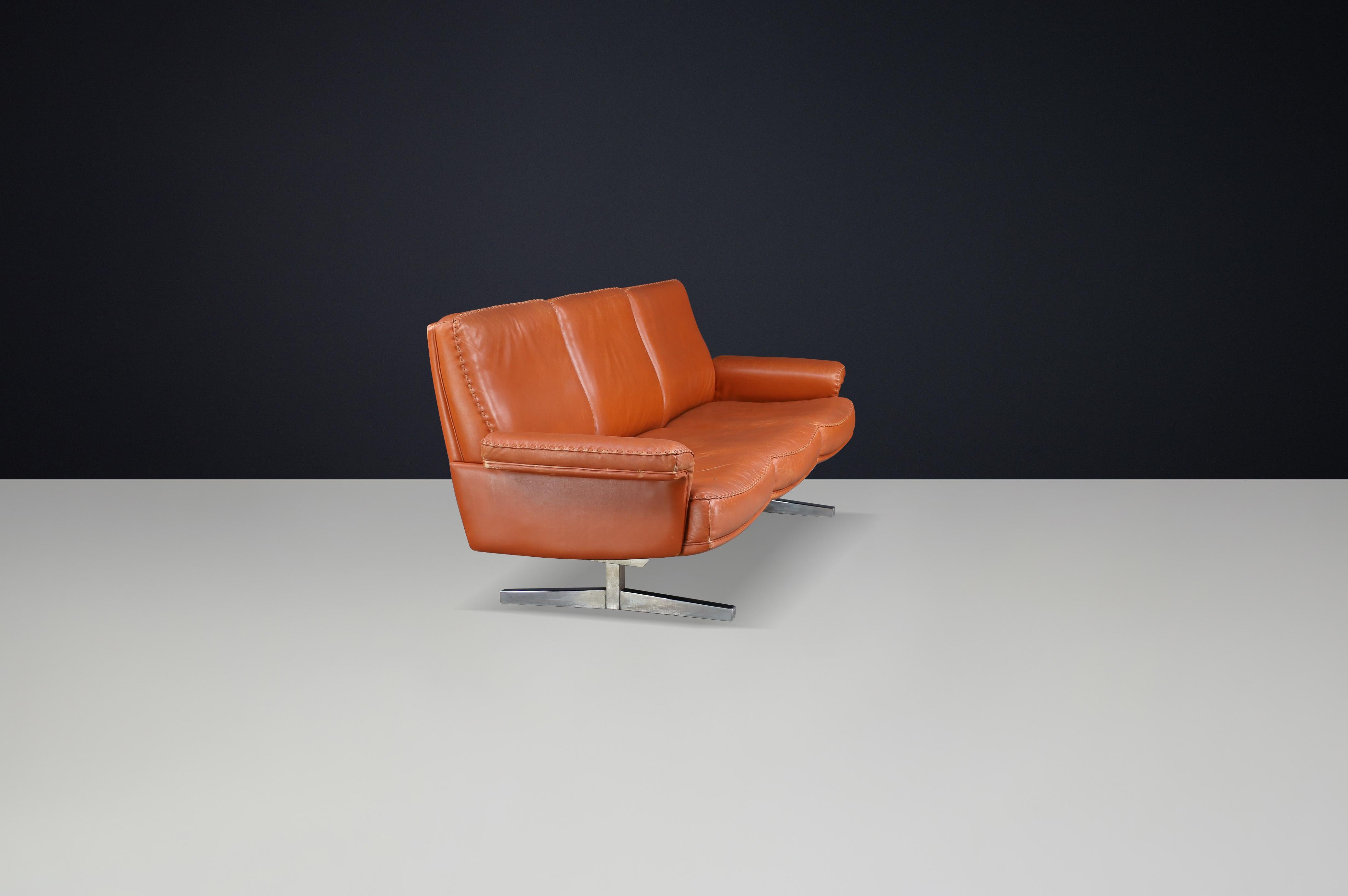 Divano a tre posti in pelle cognac De Sede DS-31 del 20° secolo, Svizzera, anni '70 in vendita 4