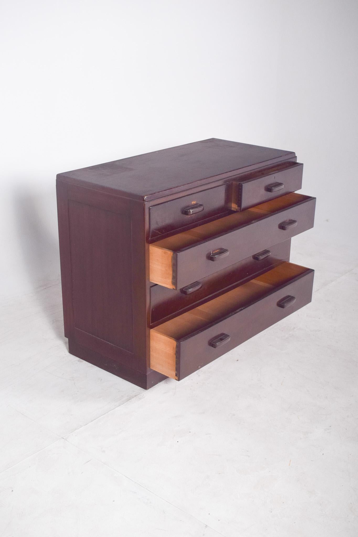20th Century Deco-Style English Chest of Drawers For Sale 1