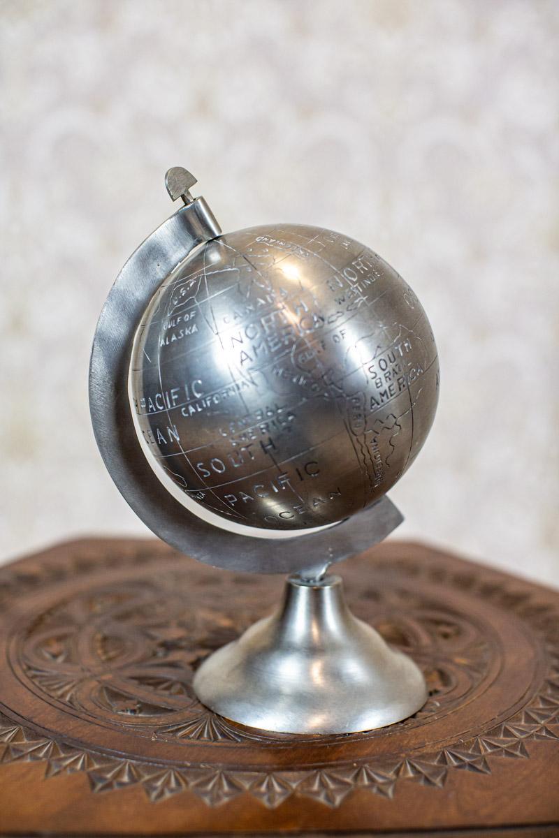 20th Century 20th-Century Decorative Metal Globe For Sale