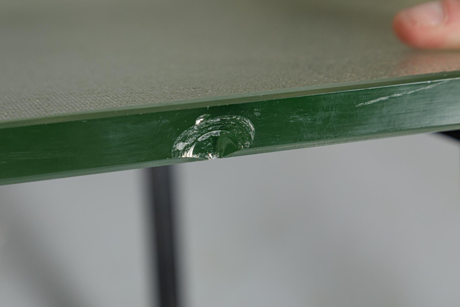 Table basse ou canapé en métal noir design du 20TH CENTURY DESIGN Saint Gobain Glass en vente 3