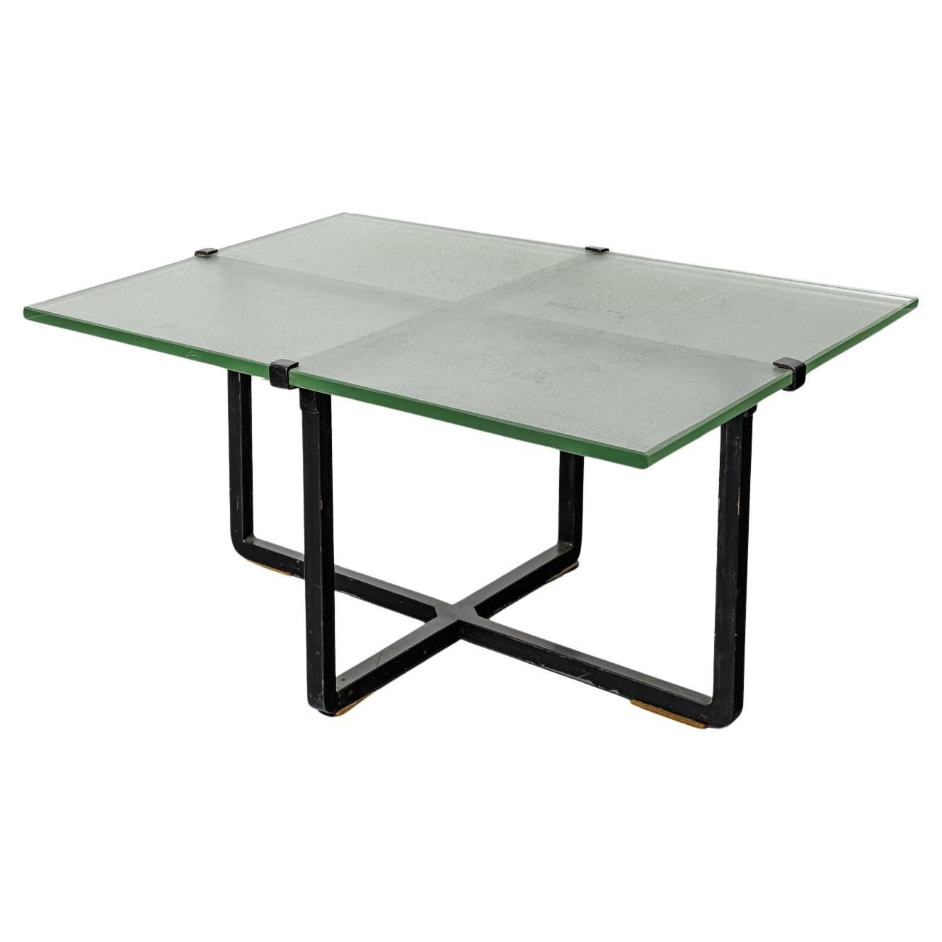 Table basse ou canapé en métal noir design du 20TH CENTURY DESIGN Saint Gobain Glass