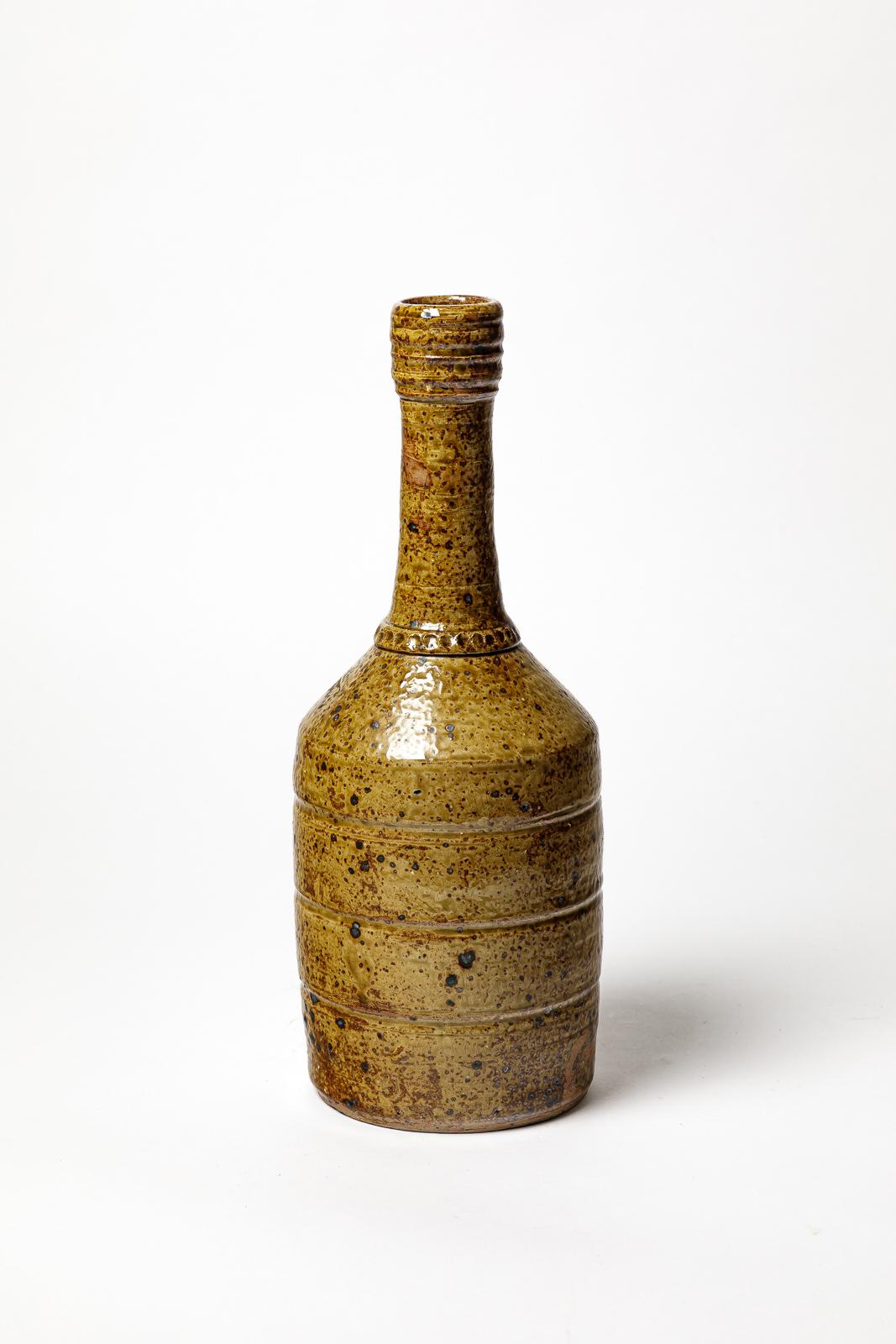 Mid-Century moderno Vaso bottiglia in ceramica marrone di design del XX secolo di Baudat 1975 La Borne in vendita