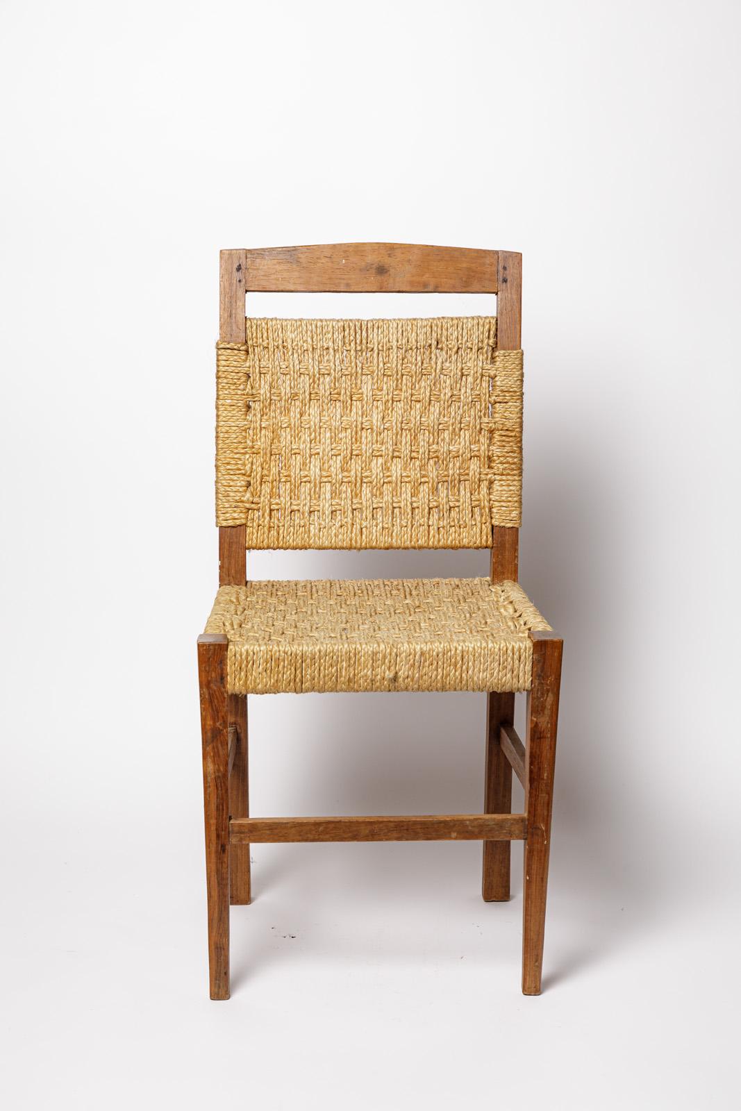 Mid-Century Modern 20TH CENTURY DESIGN chaise d'enfant style Audoux Minnet 1970 bois et Corde en vente