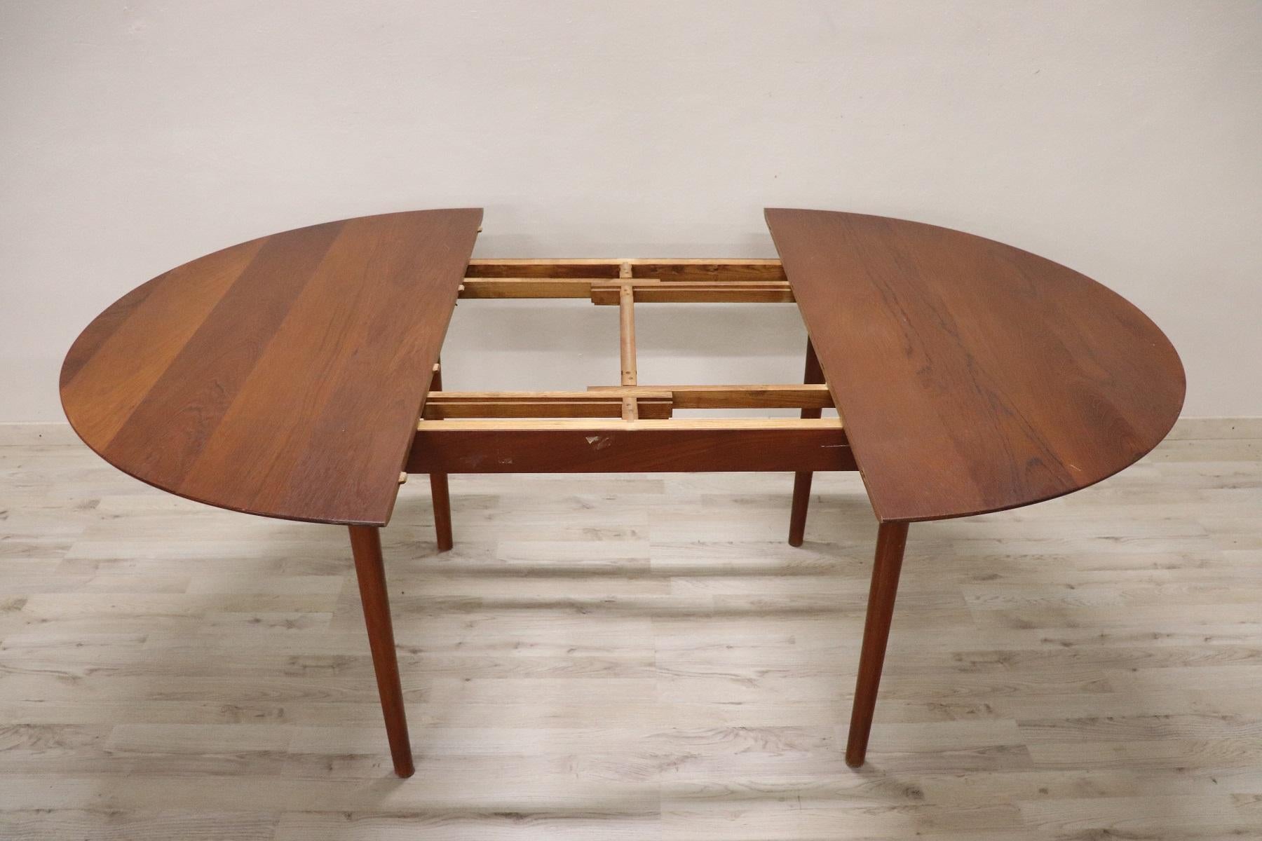 Mid-20th Century 20th Century Design Dining Table by Peter Hvidt for Søborg in Teak, 1950s