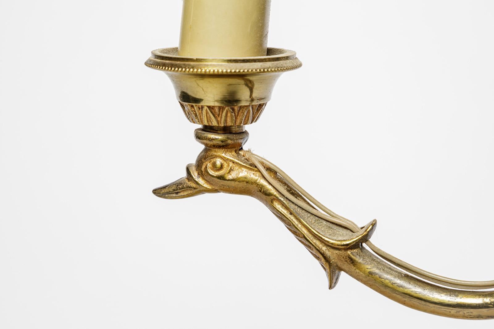 20ième siècle 20TH CENTURY DESIGN Lampe de table en laiton doré avec des animaux Maison Jansen 1970 en vente