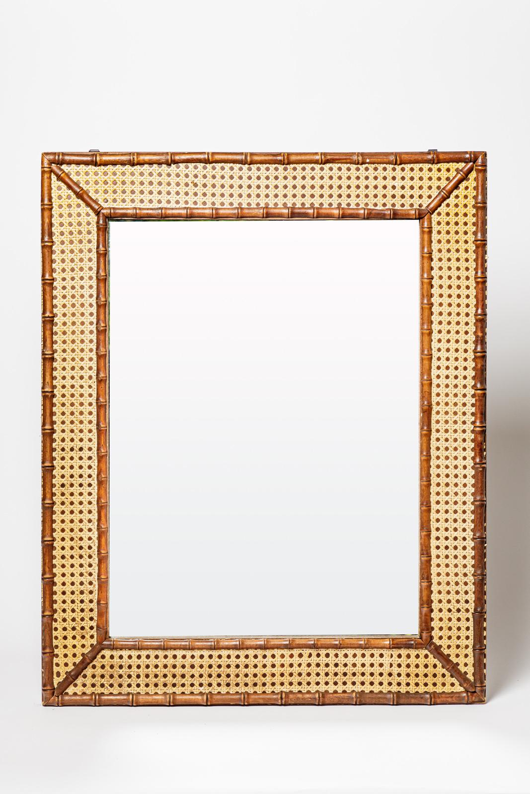 MIrror - 20th century design

Large wood and bamboo wall mirror

Original good condition

Height 74 cm
Large 60 cm