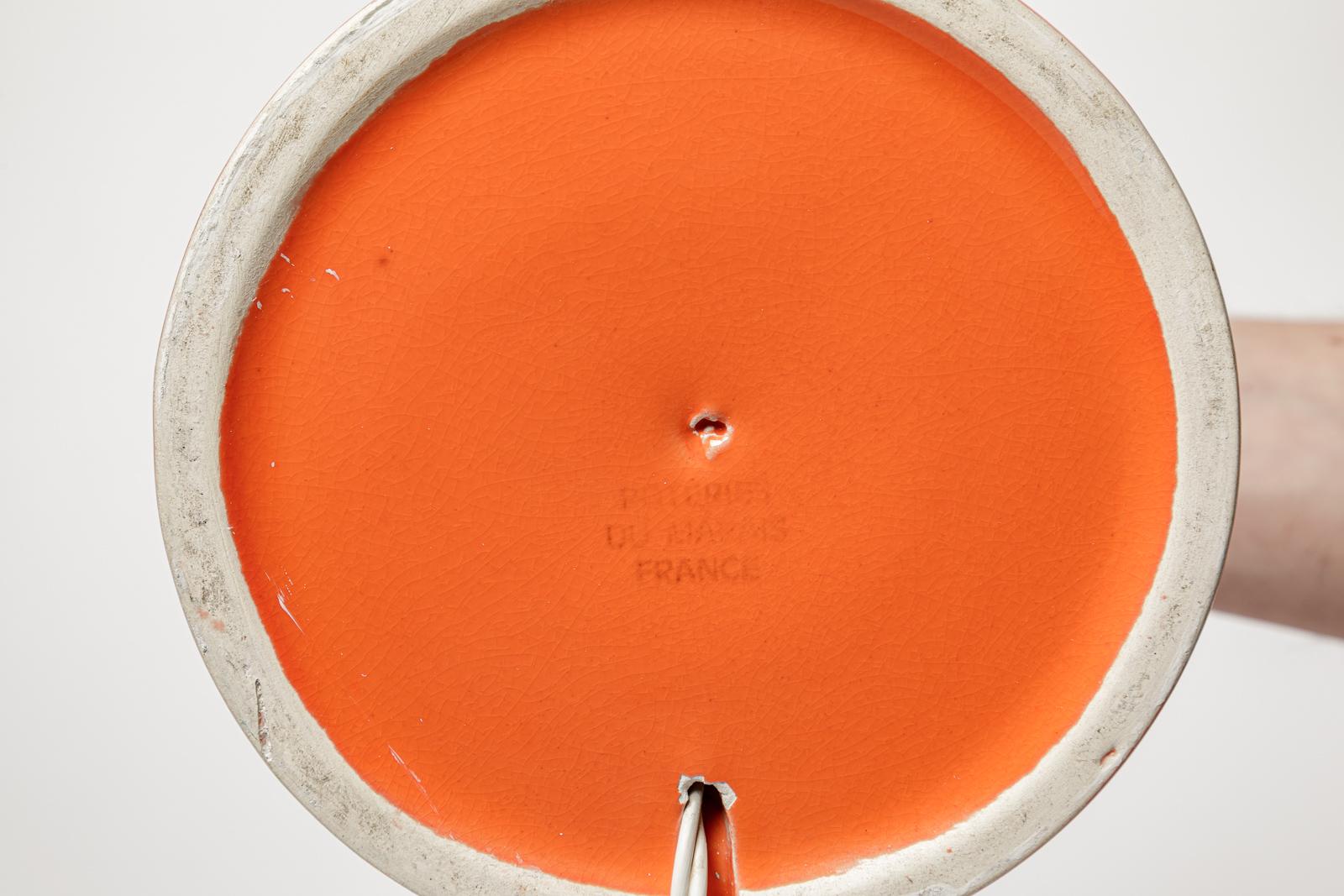 20ième siècle Lampe à poser en céramique orange design du 20TH CENTURY DESIGN par Poteries du Marais 1970 en vente