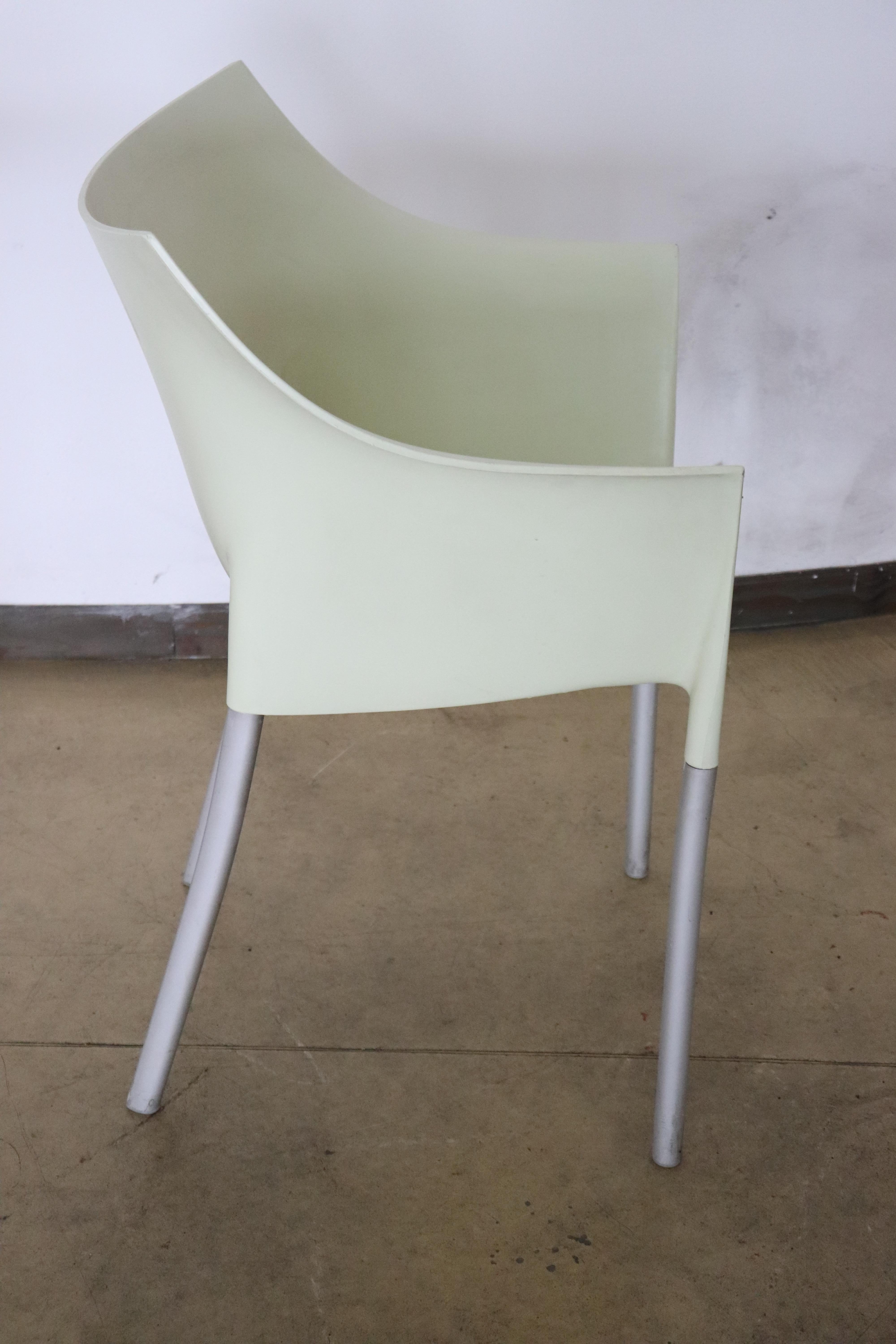 20th Century Design Table and Chairs by Philippe Starck for Kartell, 1990s For Sale 7