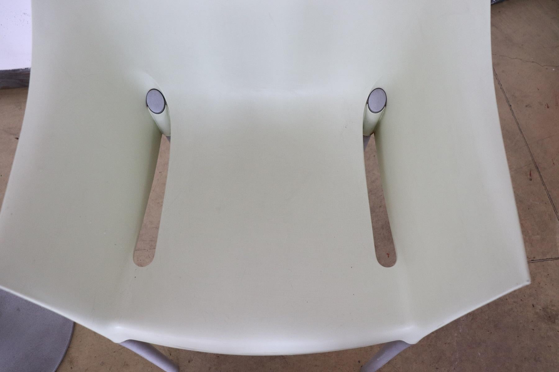Design-Tisch und Stühle des 20. Jahrhunderts von Philippe Starck für Kartell, 1990er Jahre im Angebot 10