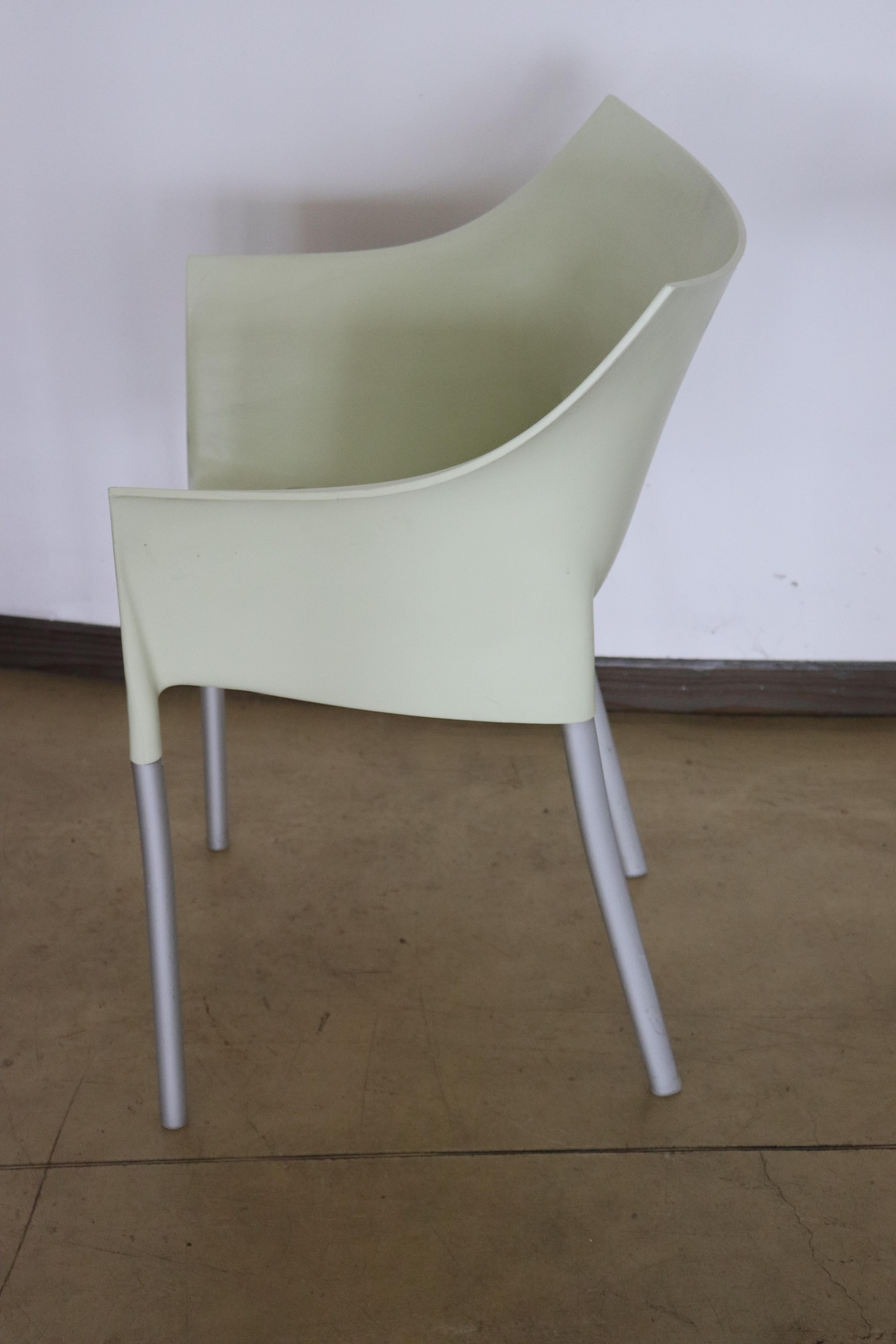 Design-Tisch und Stühle des 20. Jahrhunderts von Philippe Starck für Kartell, 1990er Jahre im Angebot 3