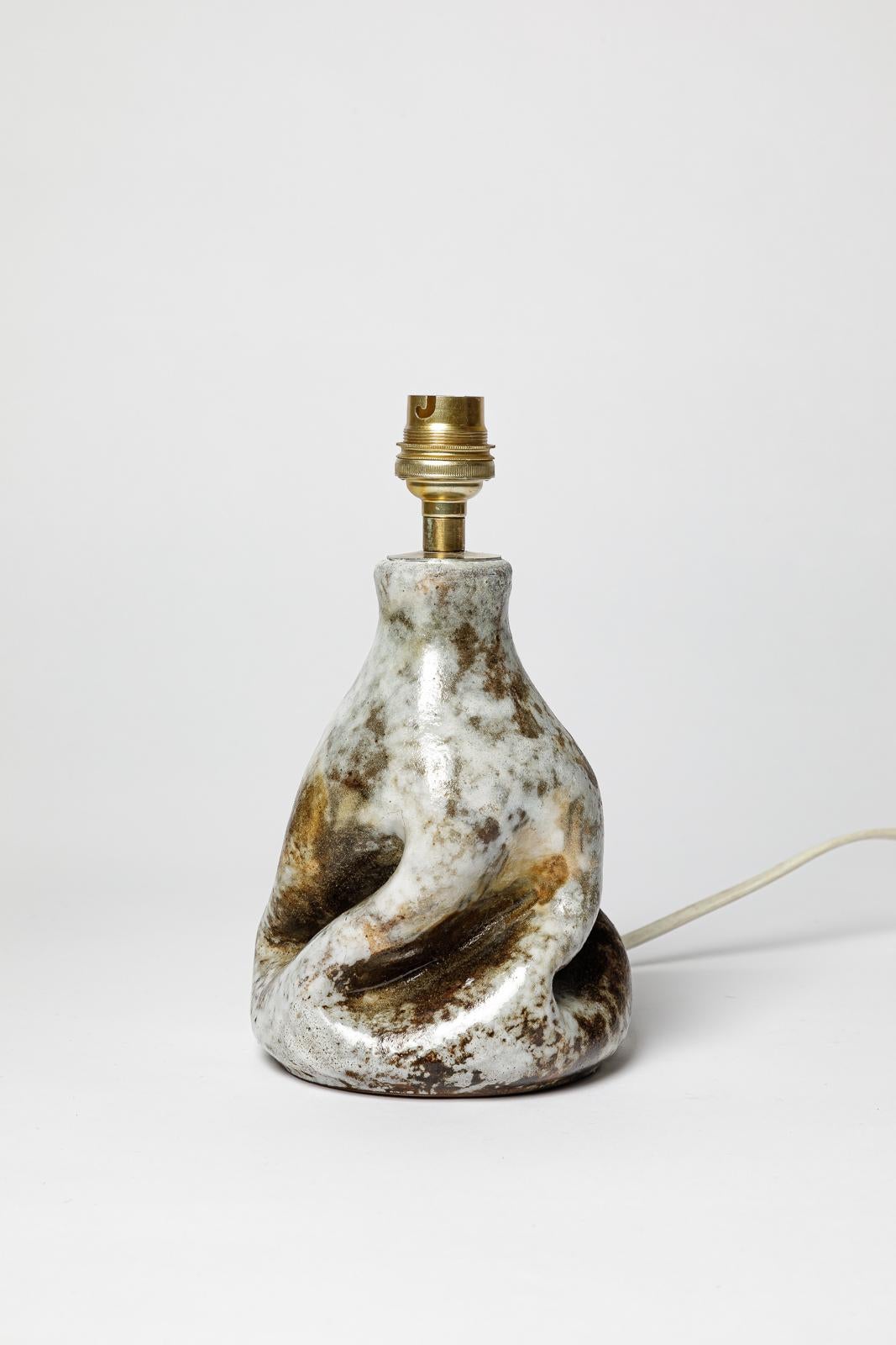 Mid-Century Modern 20th century design white free form ceramic table lamp by Alexandre Kostanda For Sale