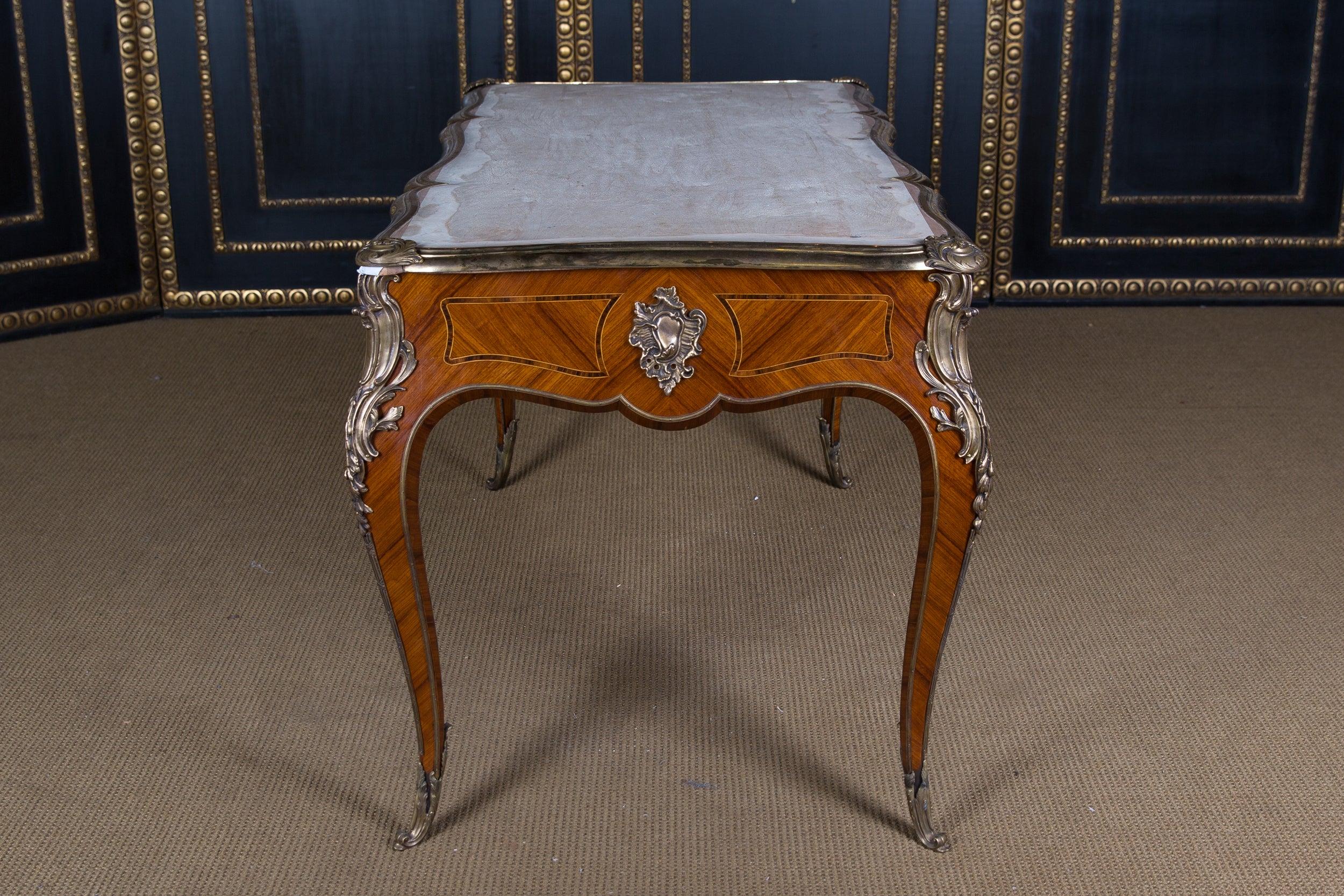 20th Century Desk Bureau Plat in Antique Louis XV Style Mahogany Veneer For Sale 5