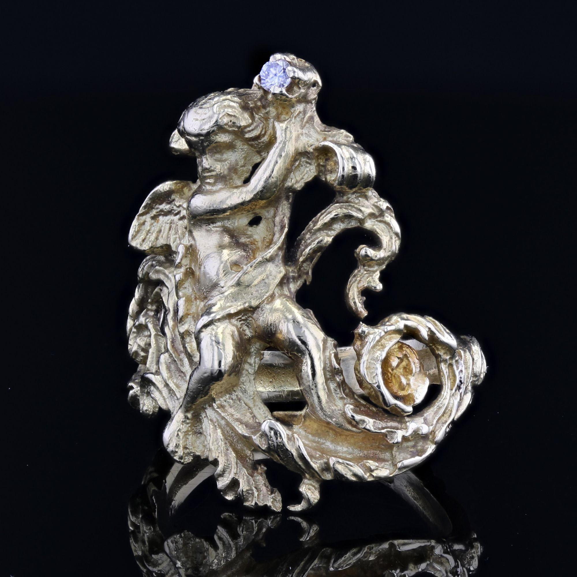 Cherubs-Ring aus 18 Karat Gelbgold mit Diamanten des 20. Jahrhunderts im Angebot 1