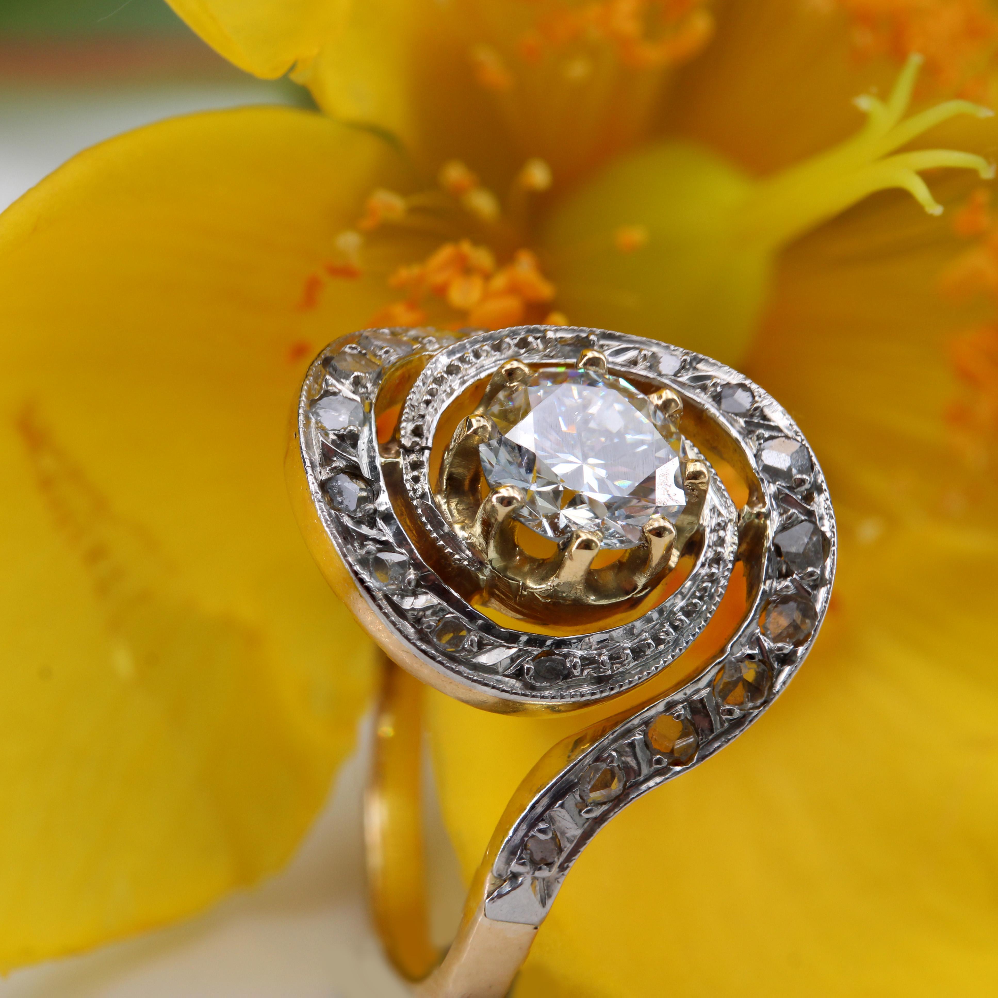 20th Century Diamond 18 Karat Yellow Gold Platinum Swirl Ring For Sale 3