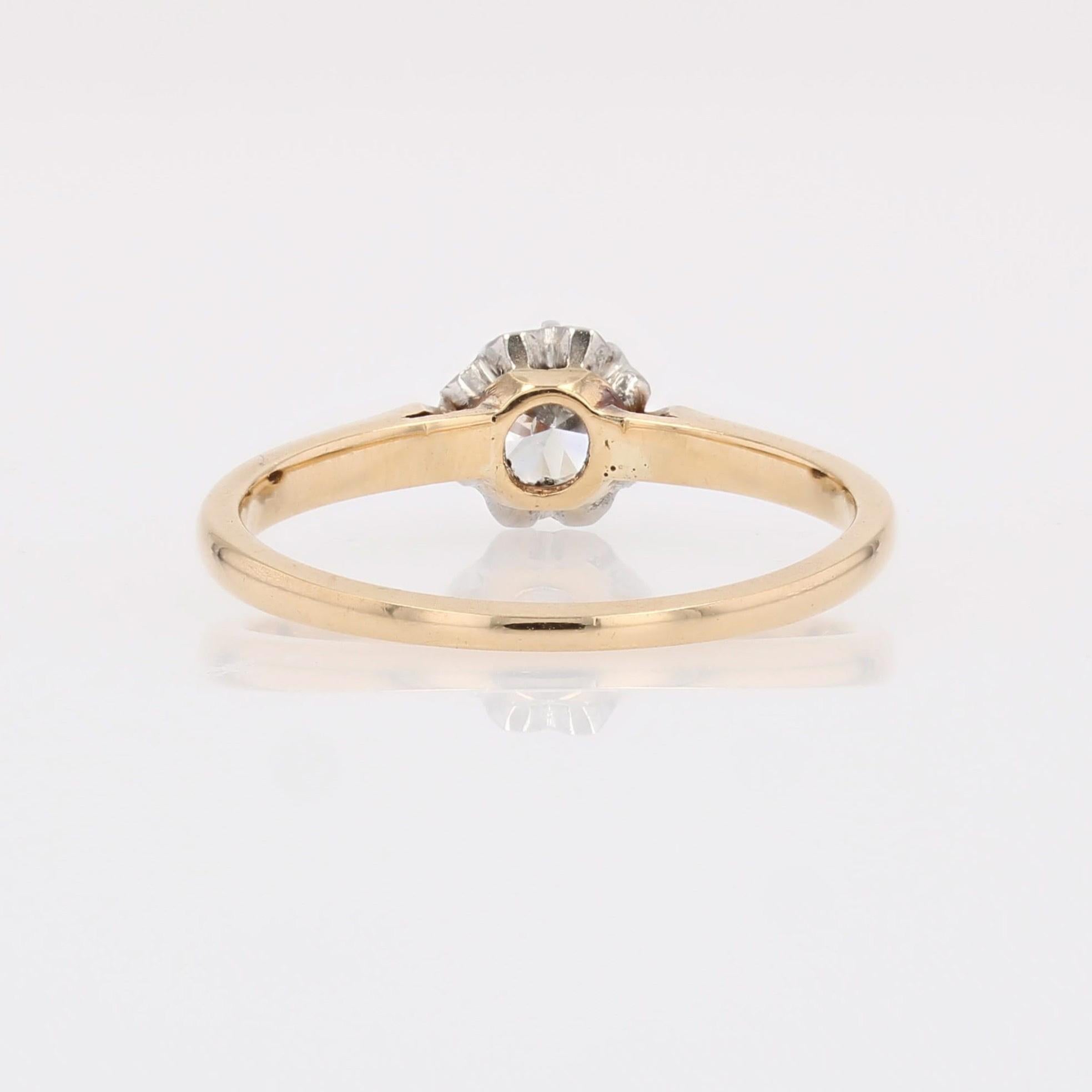 Bague solitaire en or jaune 18 carats avec diamant du 20e siècle en vente 1