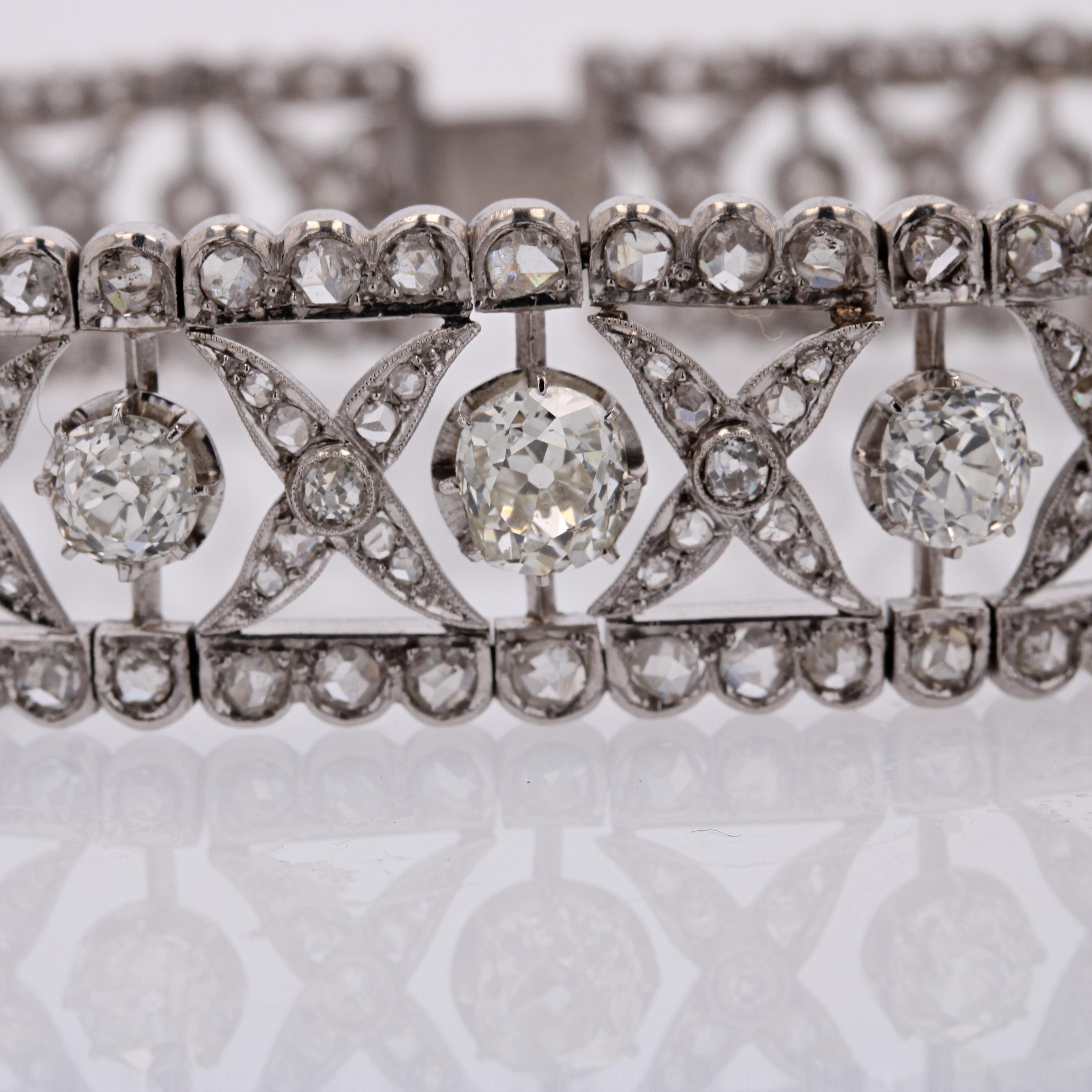 Halskette mit Transformation aus 18 Karat Weißgold und Platin mit Diamanten des 20. Jahrhunderts im Angebot 14