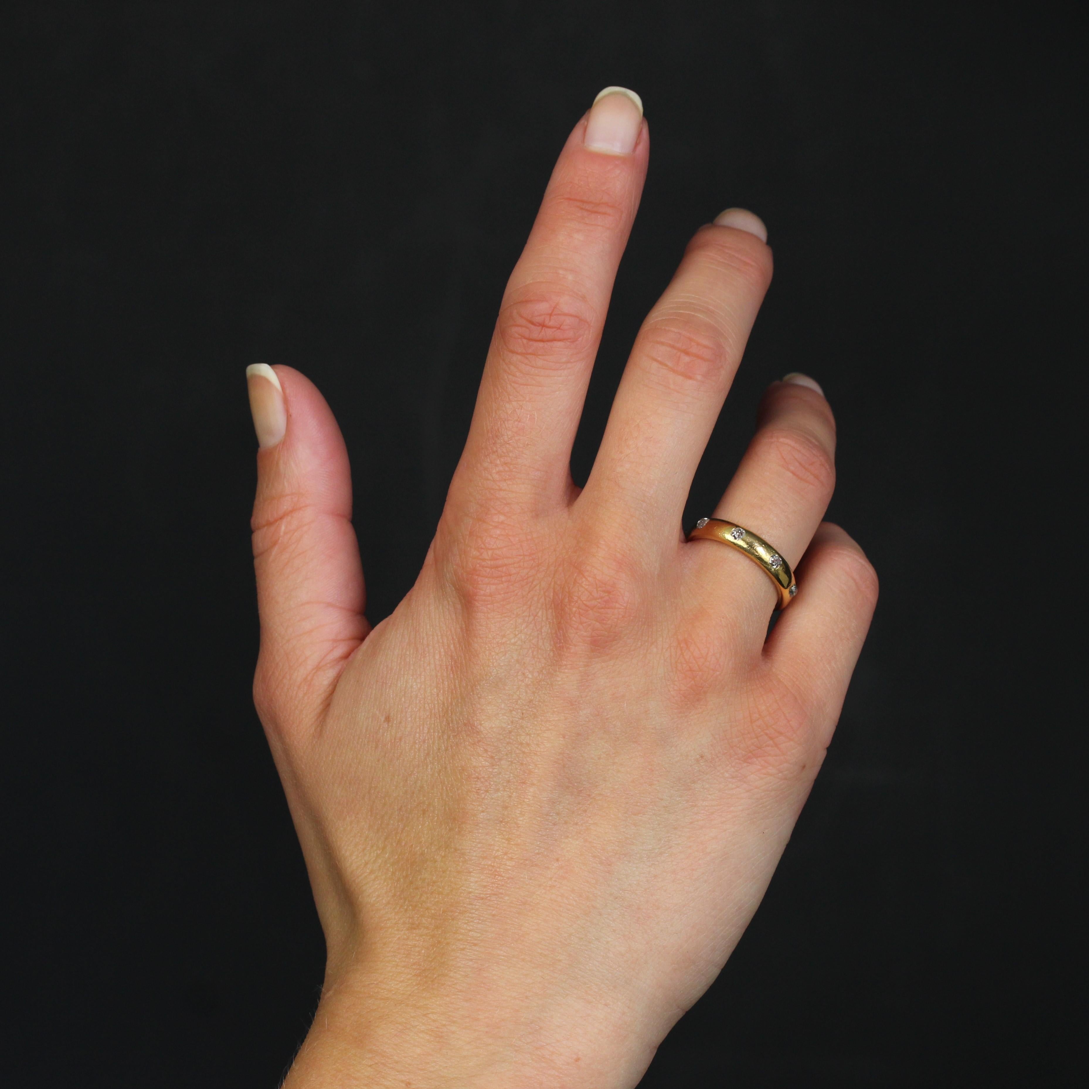 Antique Cushion Cut 20th Century Diamonds 18 Karat Yellow Gold Wedding Ring For Sale