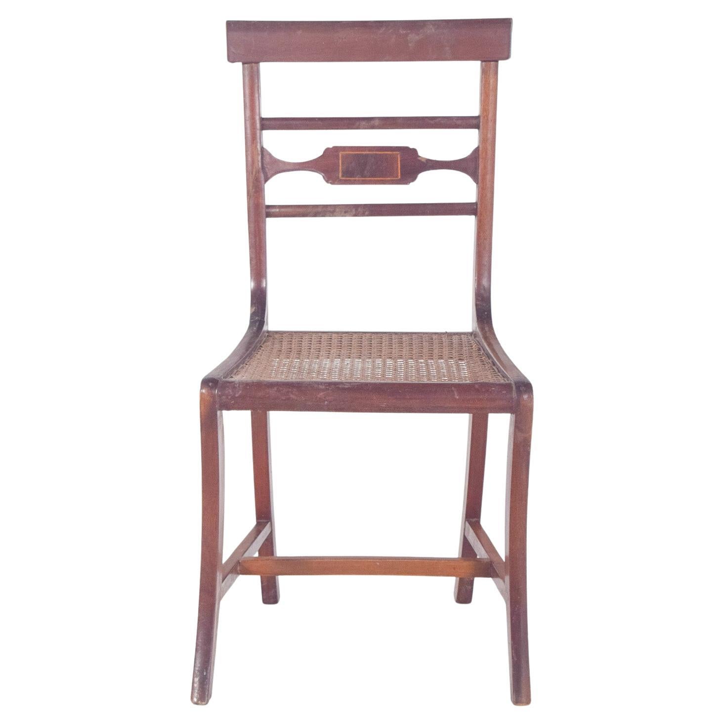 Chaise de salle à manger du 20e siècle avec dossier en paille en vente