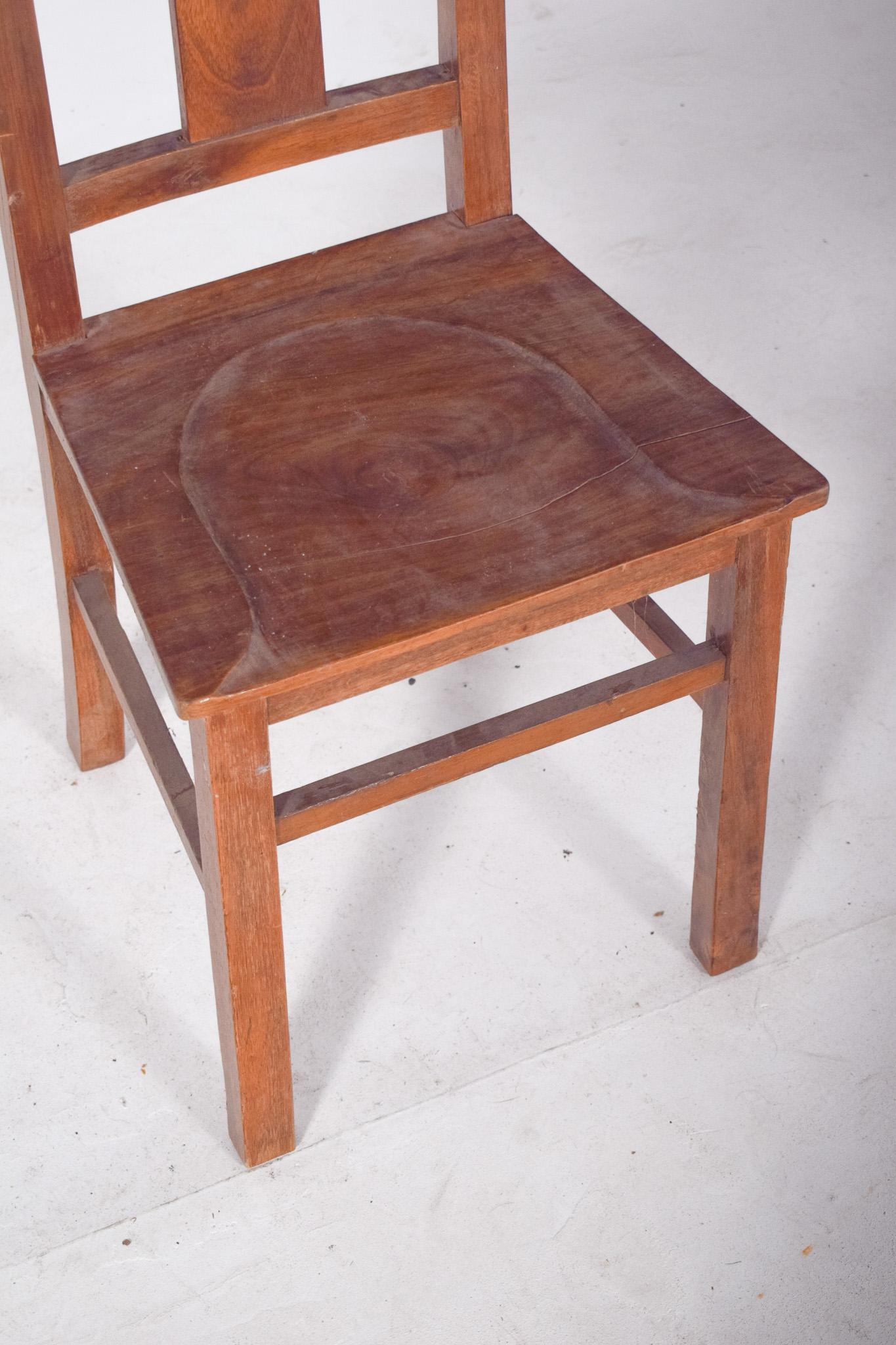 Silla de comedor del siglo XX con respaldo de madera finales del siglo XX en venta