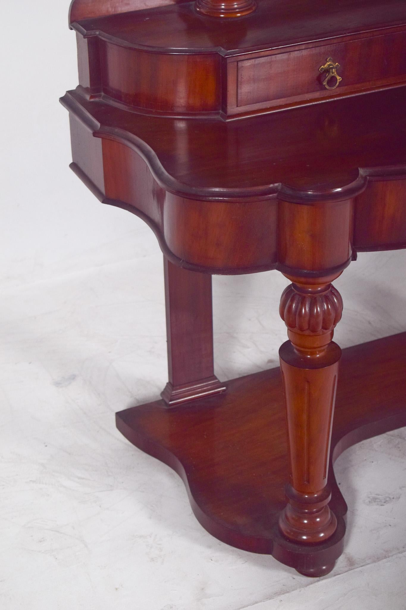 20th Century Dressing Table with Mirror For Sale 1