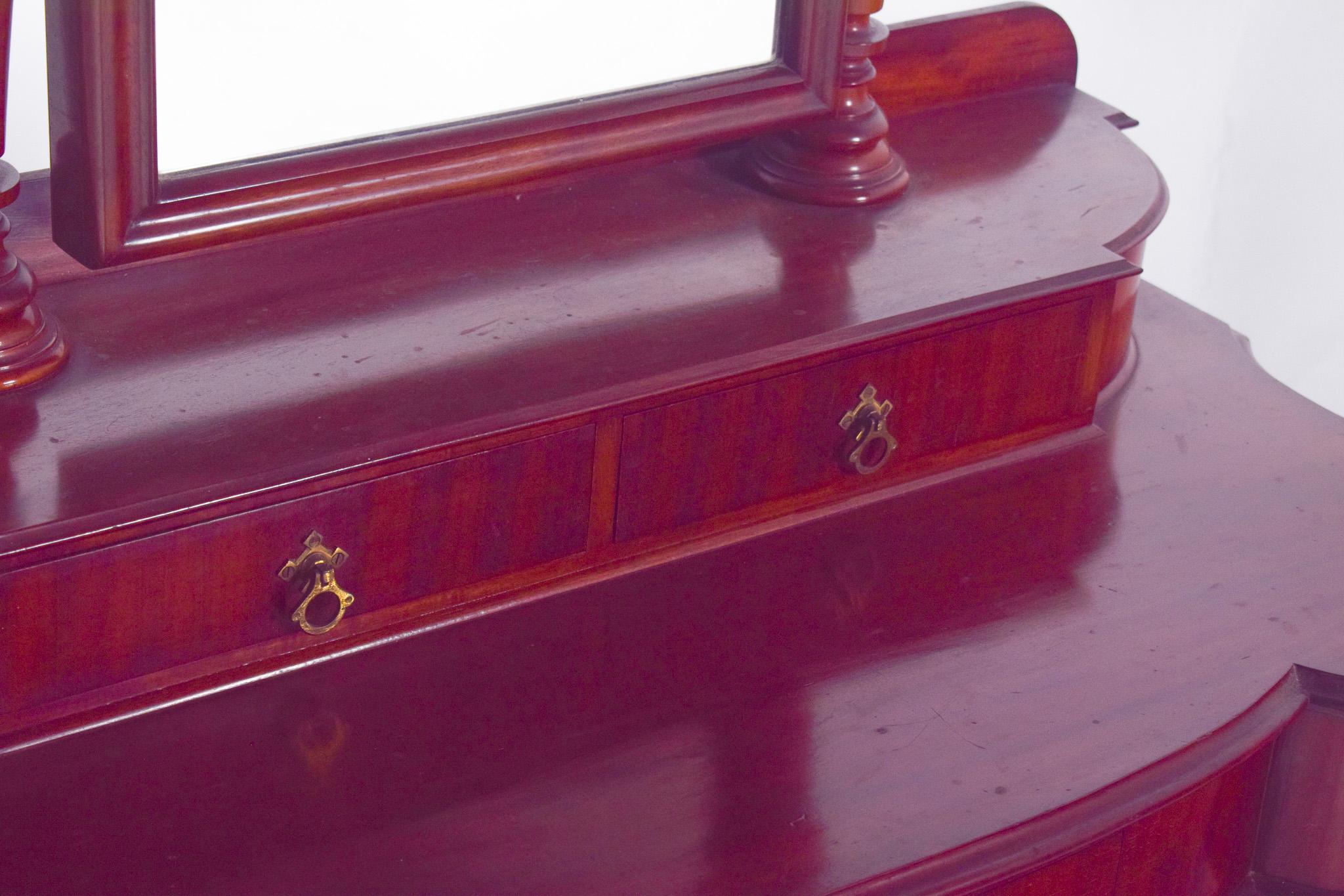 20th Century Dressing Table with Mirror For Sale 3