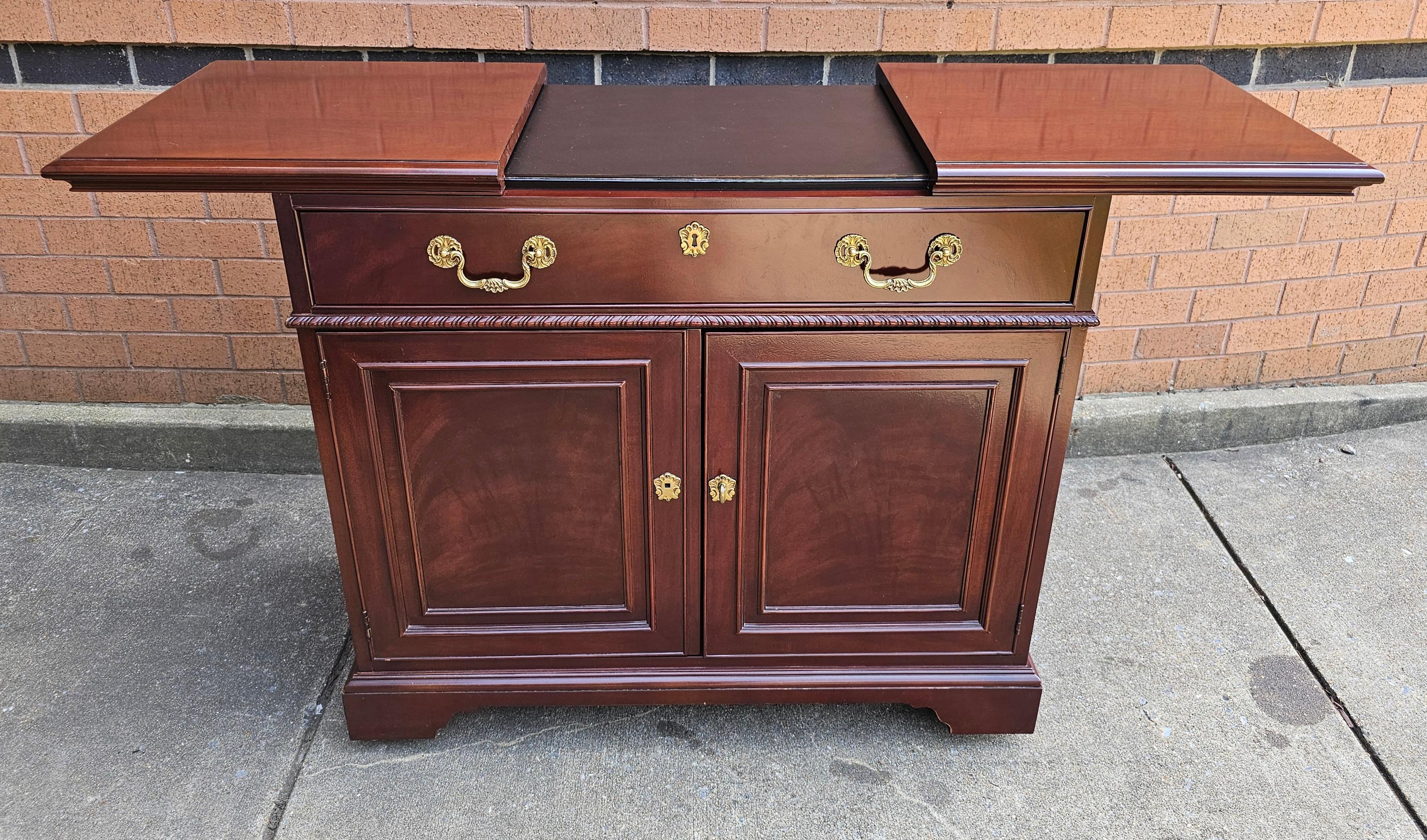 20th Century Drexel Mahogany Slide Top Rolling Dry Bar Buffet Server For Sale 4