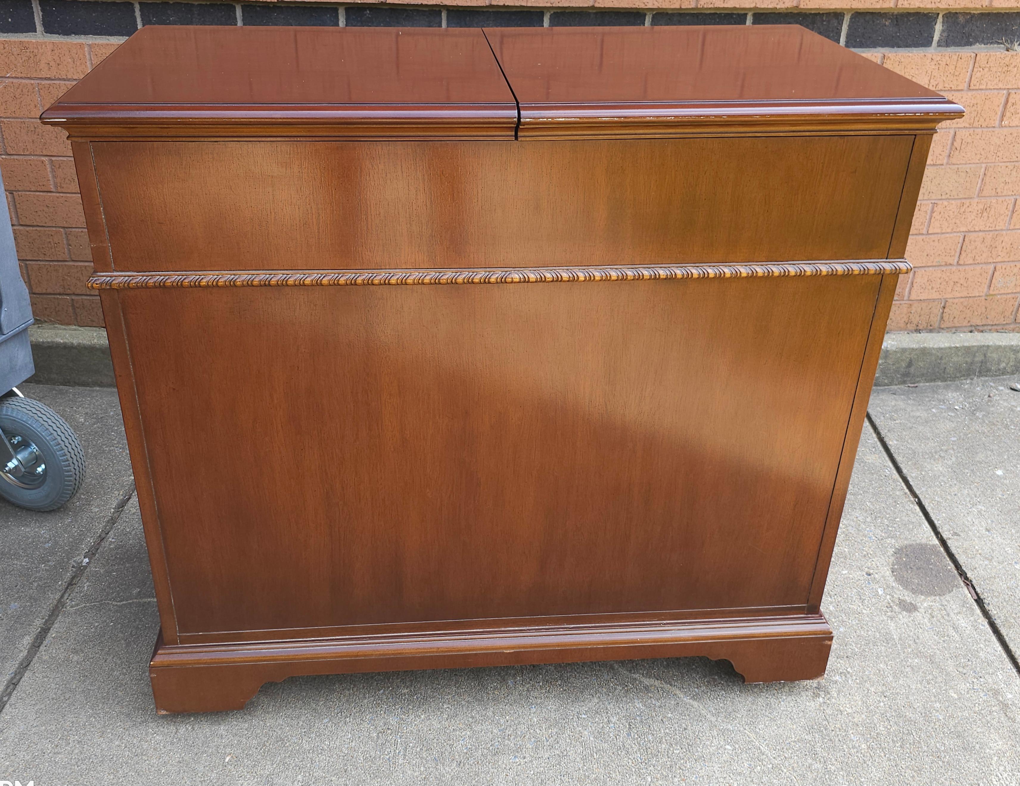 20th Century Drexel Mahogany Slide Top Rolling Dry Bar Buffet Server For Sale 6