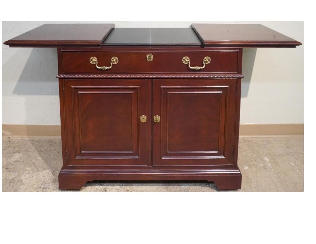 20th Century Drexel Mahogany Slide Top Rolling Dry Bar Buffet Server For Sale 10