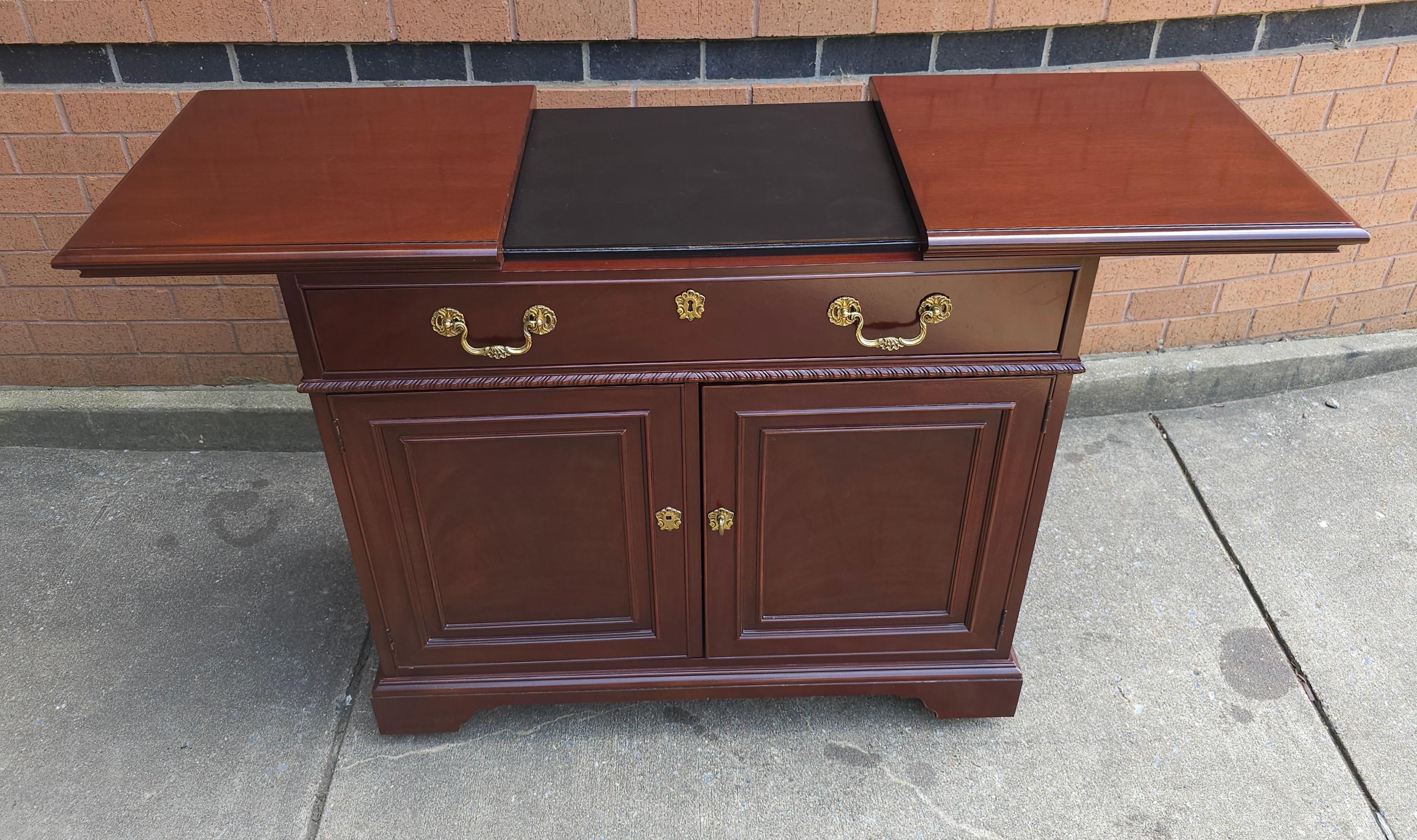 20th Century Drexel Mahogany Slide Top Rolling Dry Bar Buffet Server For Sale 2