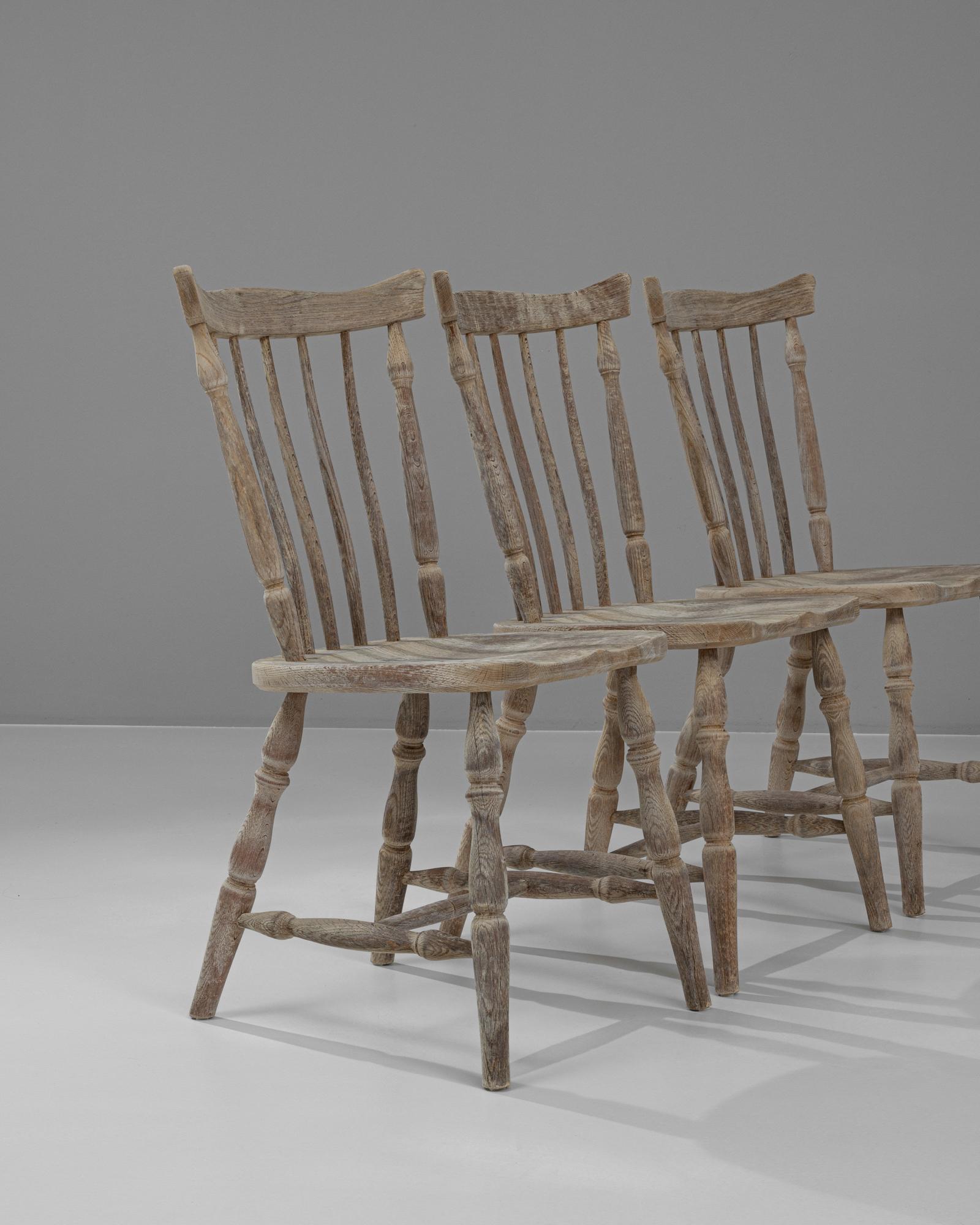 Néerlandais Chaises de salle à manger hollandaises du 20ème siècle en chêne blanchi, lot de 4 en vente