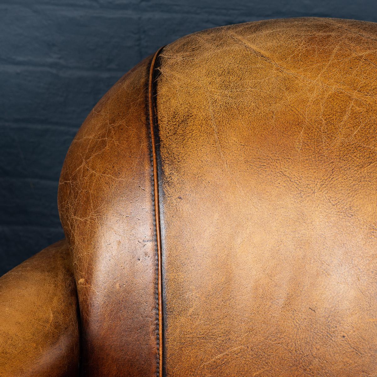 20th Century Dutch Pair of Sheepskin Leather Club Chairs, circa 1980 10