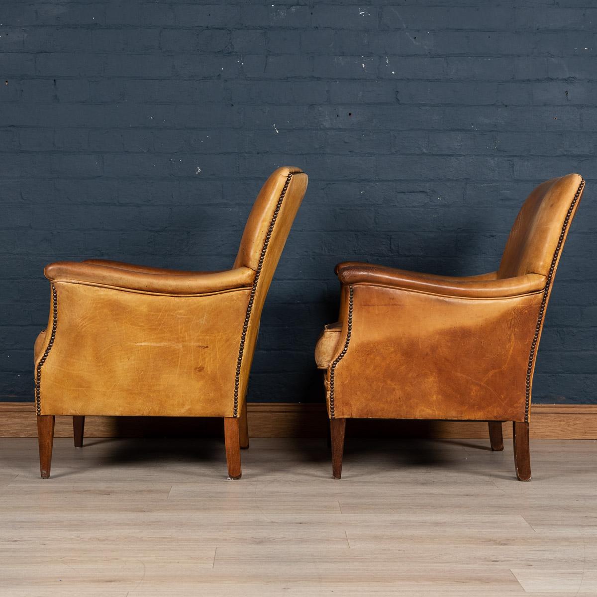 20th Century Dutch Pair of Sheepskin Leather Club Chairs, circa 1980 In Good Condition In Royal Tunbridge Wells, Kent